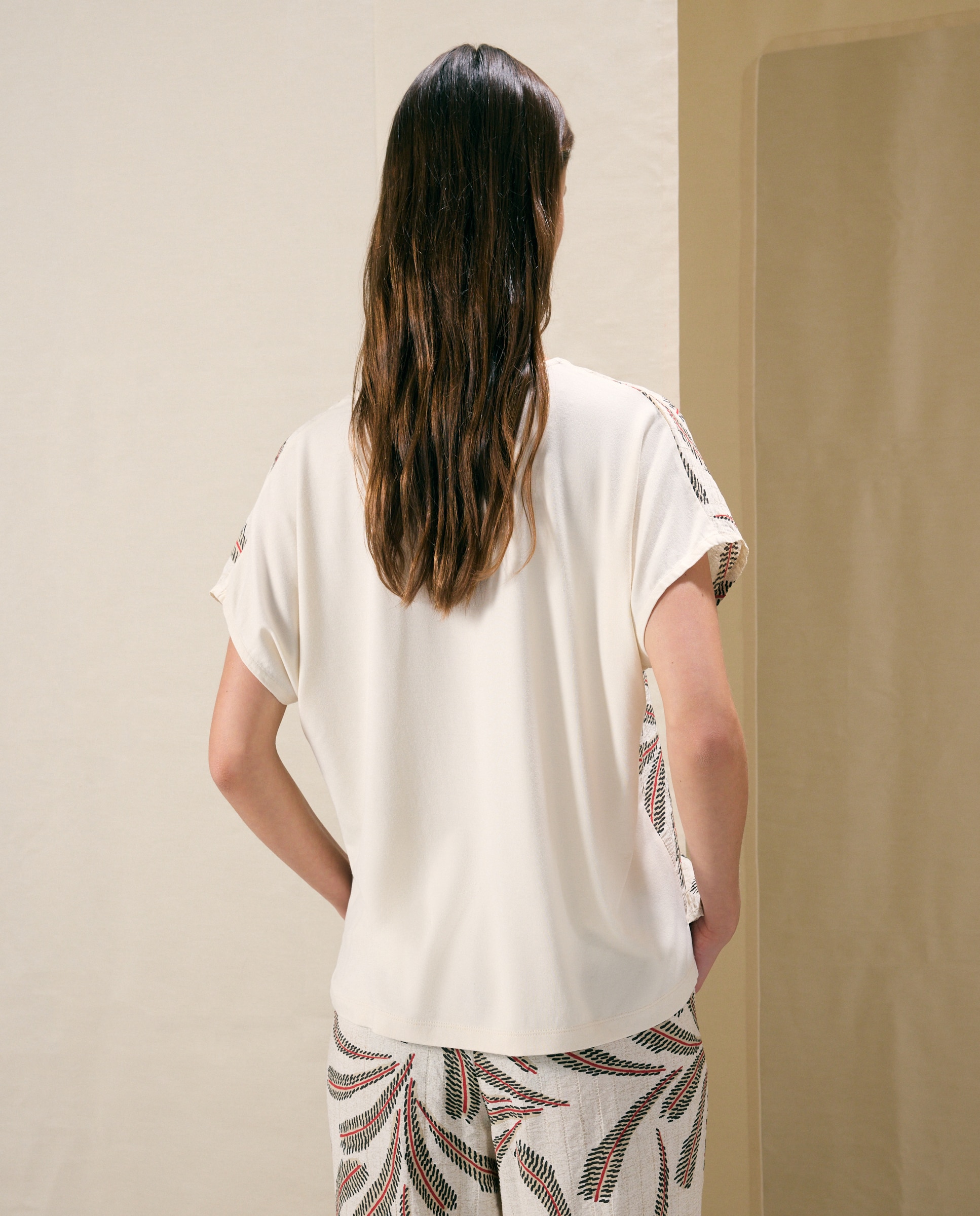 Imagen 4 de Camiseta manga corta de mujer bimateria - Woman El Corte Inglés - Blanco Blanco