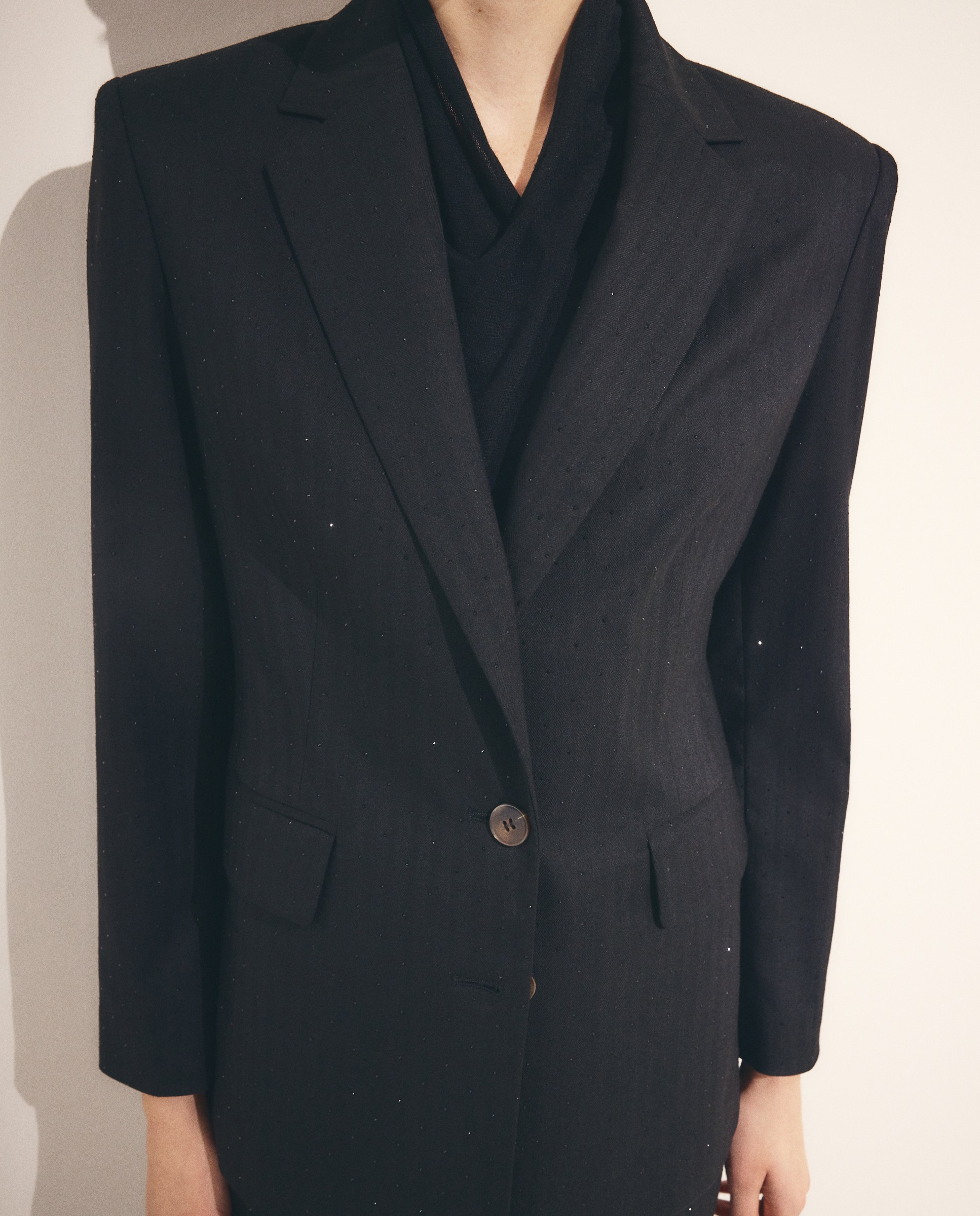 Blazer de Fantasia com Mini Lantejoulas Preto-4