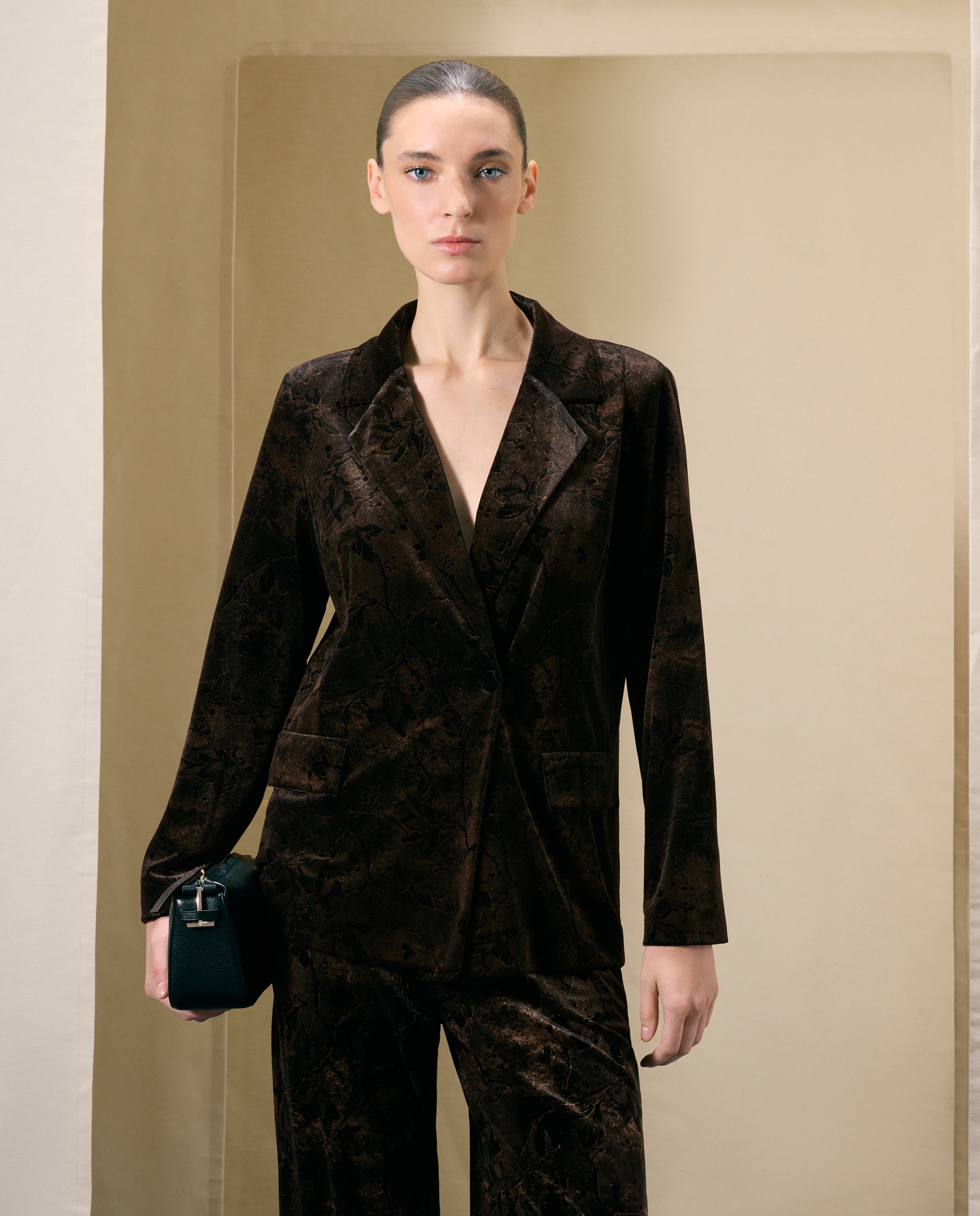 Blazer de mujer con terciopelo estampado - Woman El Corte Inglés - Negro Negro-2