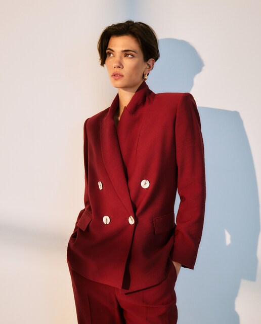 Blazer lisa de mujer de acabado tumbleado