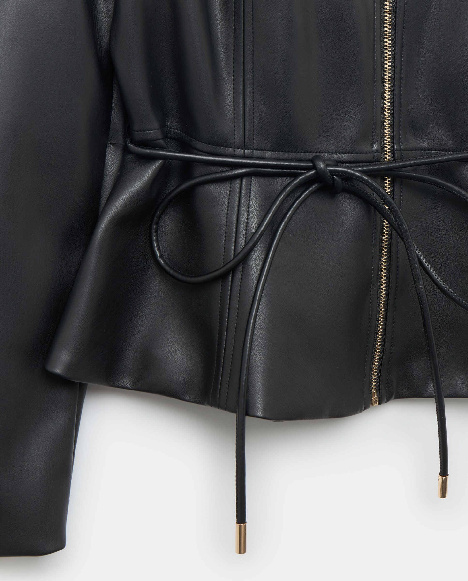 Blusão de Peplum Preto-2