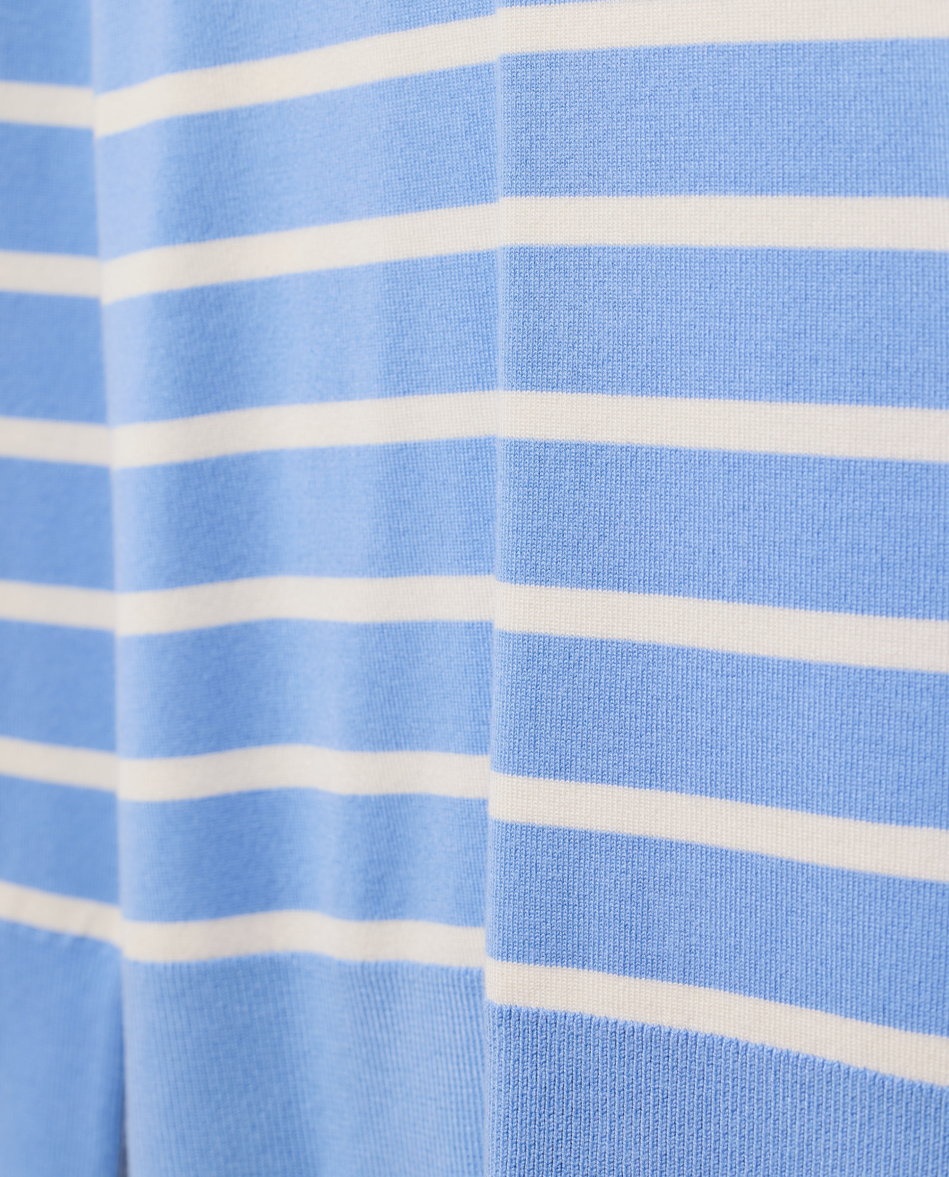 Camisola de Malha de Viscose com Estampado Azul-6