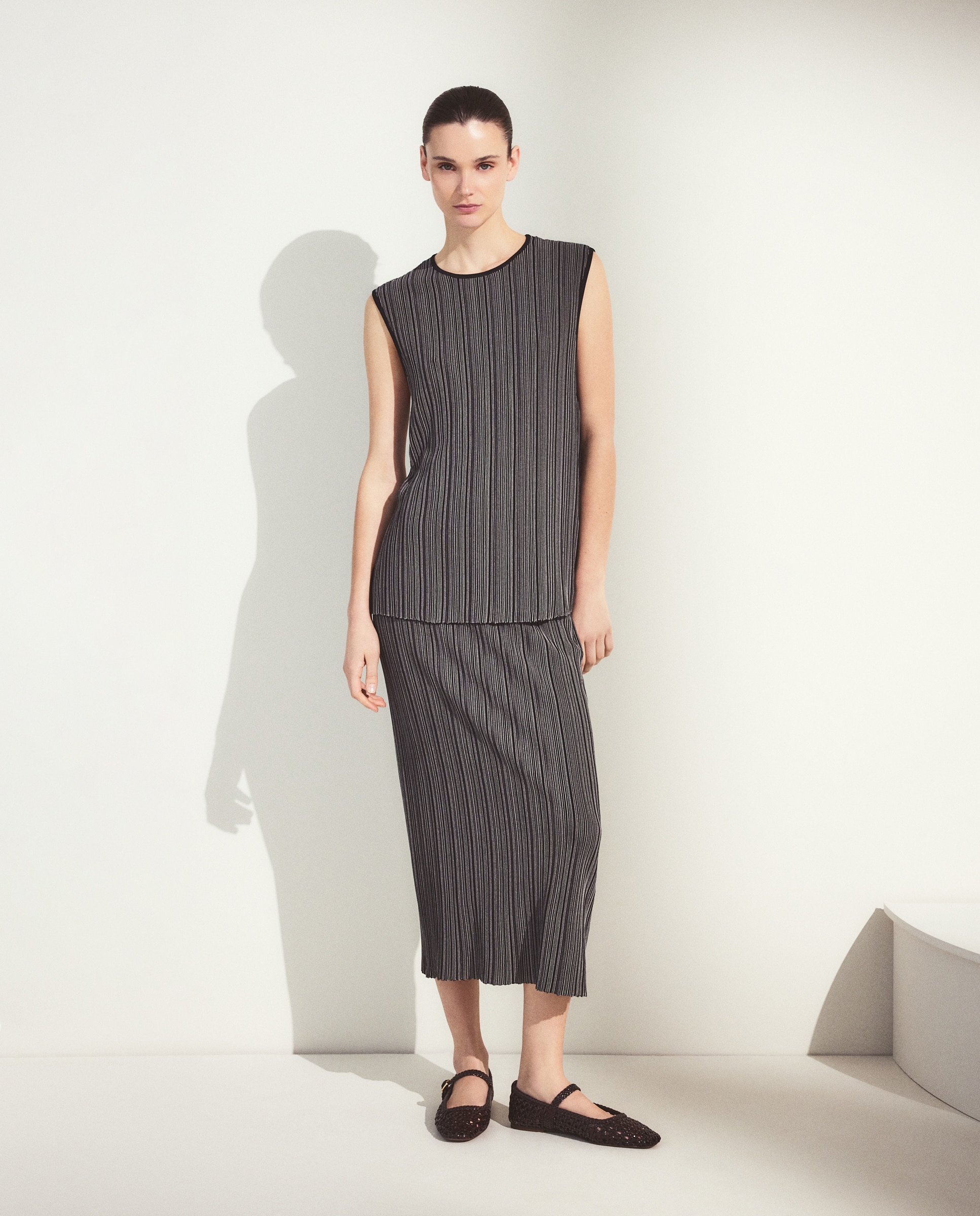 Imagen 0 de Falda fantasía tricot links de mujer Negro