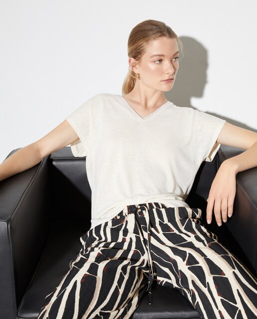 Imagem 0 de T-shirt com Fio Metalizado