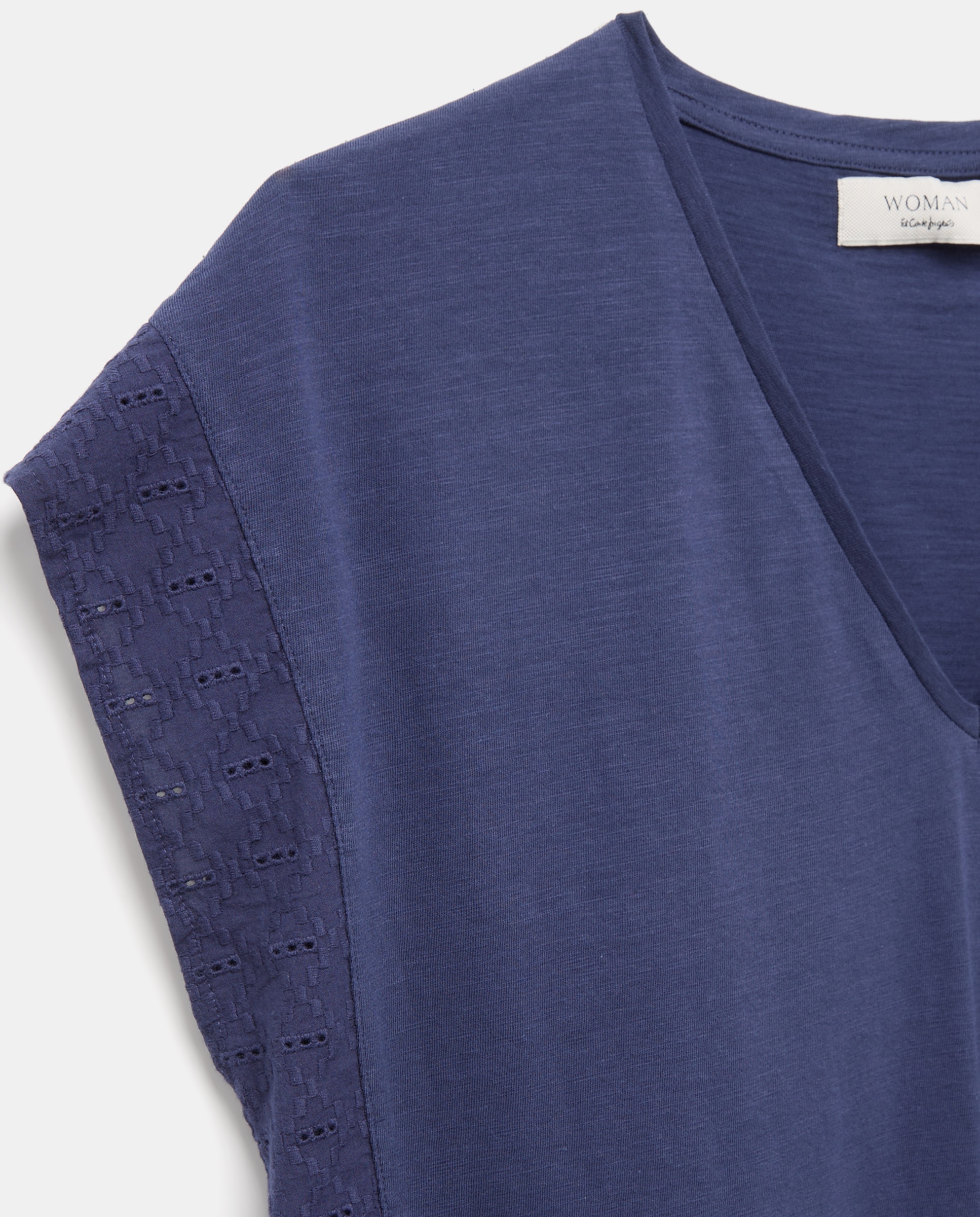 Camiseta manga corta de mujer con cuello pico troquelado - Woman El Corte Inglés - Azul marino Azul marino-5