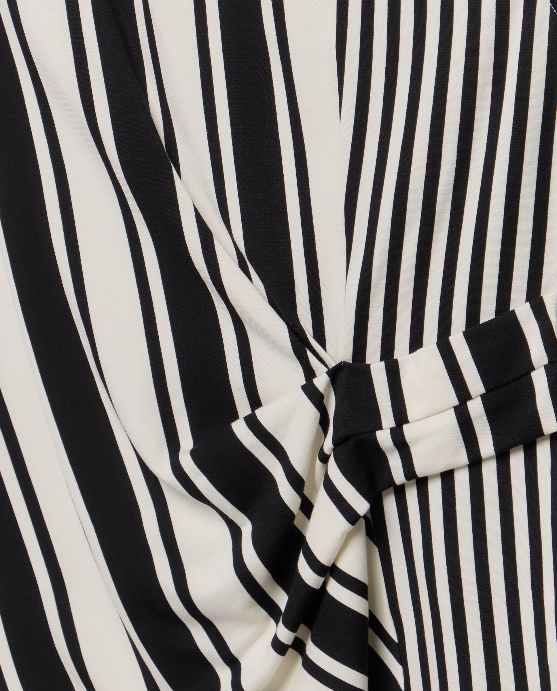 T-shirt sem Mangas com Drapeado Lateral Preto-6