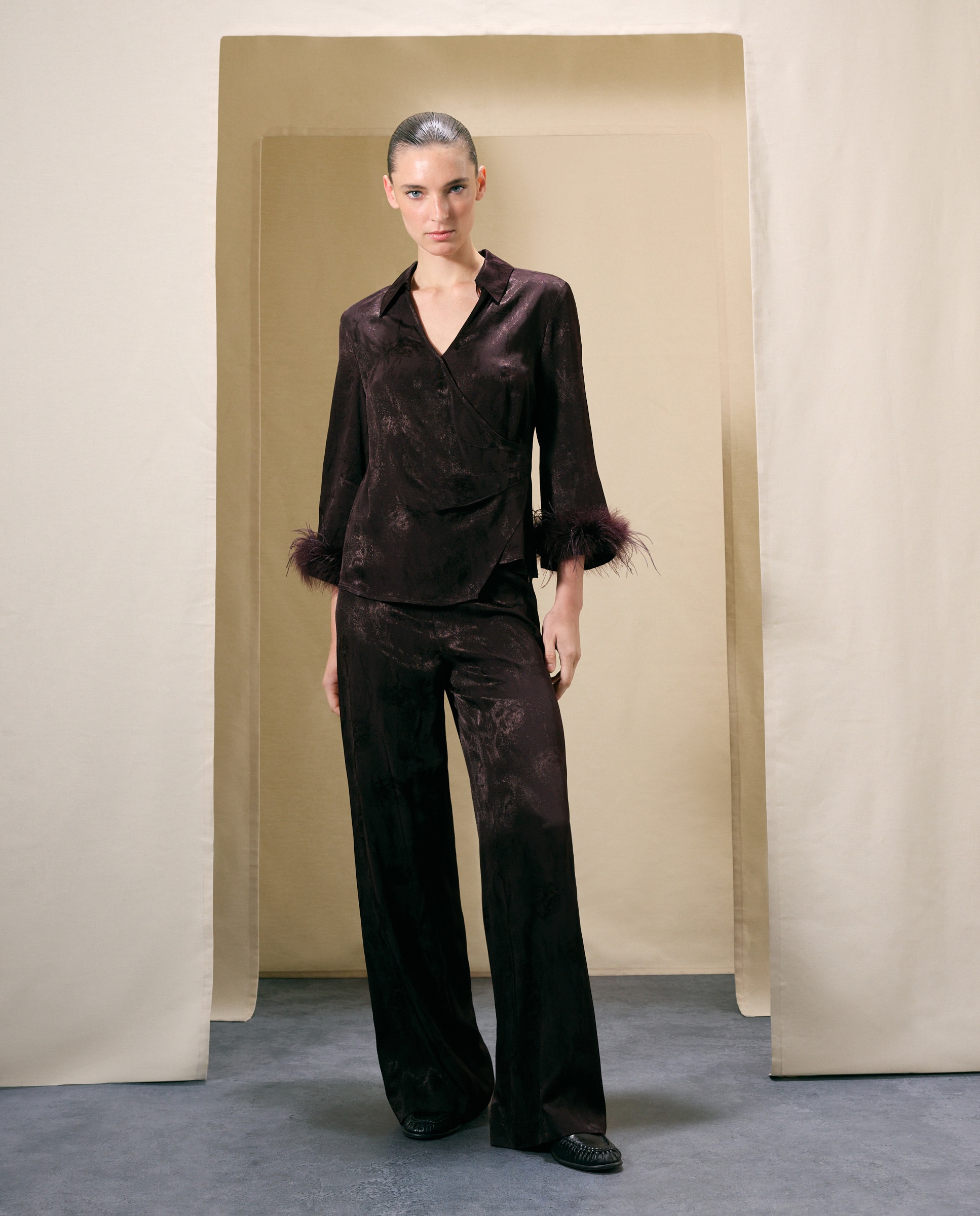 Pantalón de mujer jacquard - Woman El Corte Inglés - Burdeos Burdeos-1