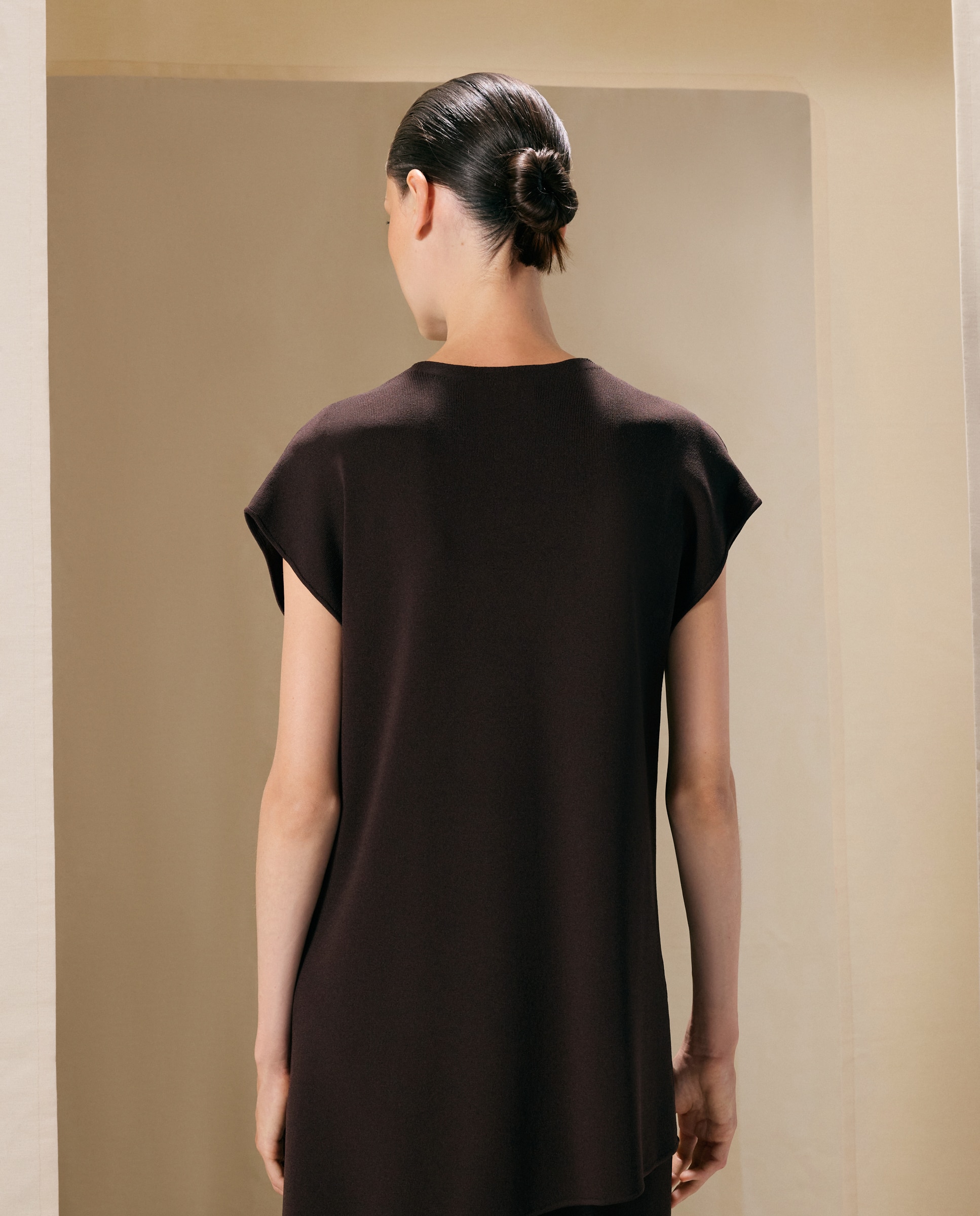 Camisola com Comprimento Assimétrico Castanho-3