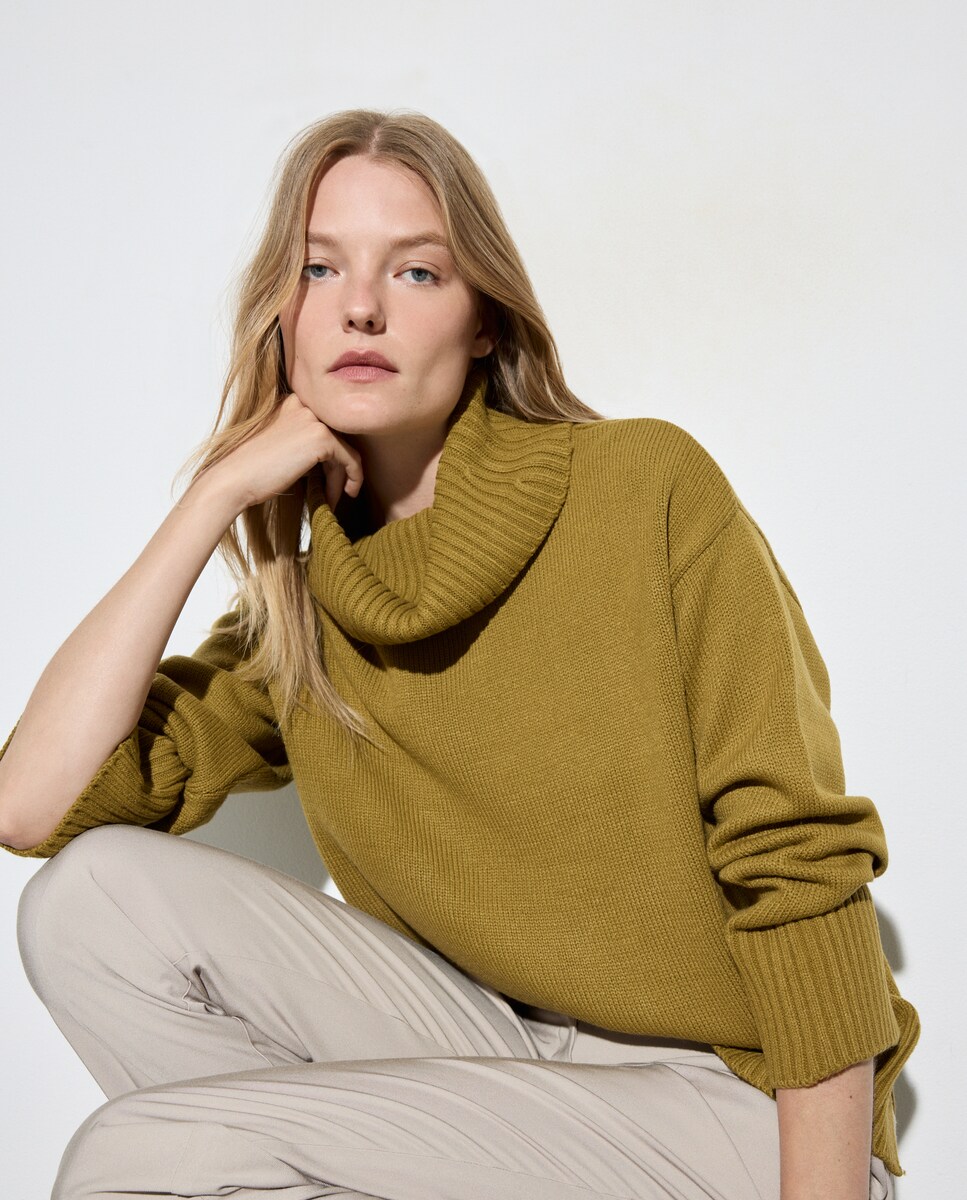 Camisola de Malha Grossa com Gola Cisne 560 Azeitona-2