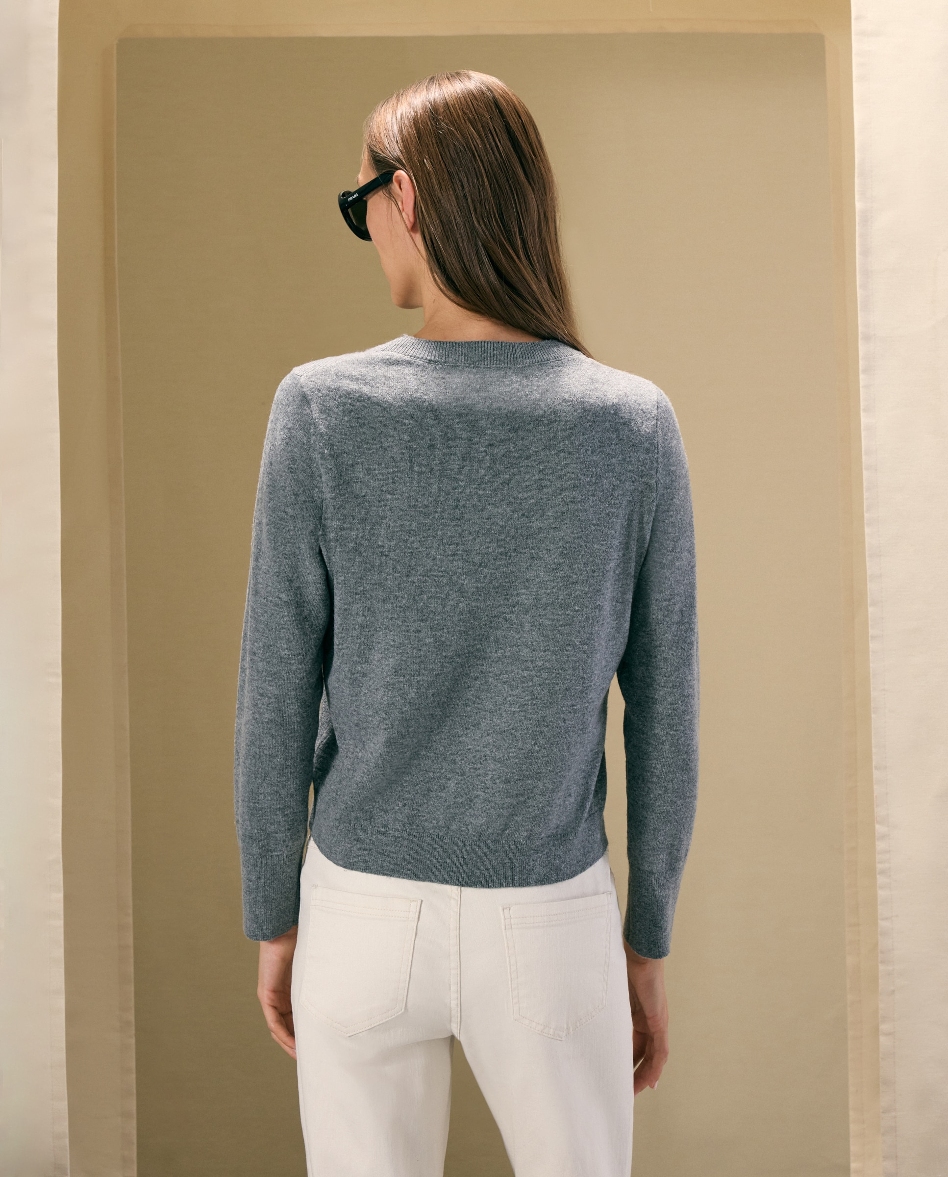 Camisola de Malha com Falso Decote em Bico 820 Cinzento Médio-3
