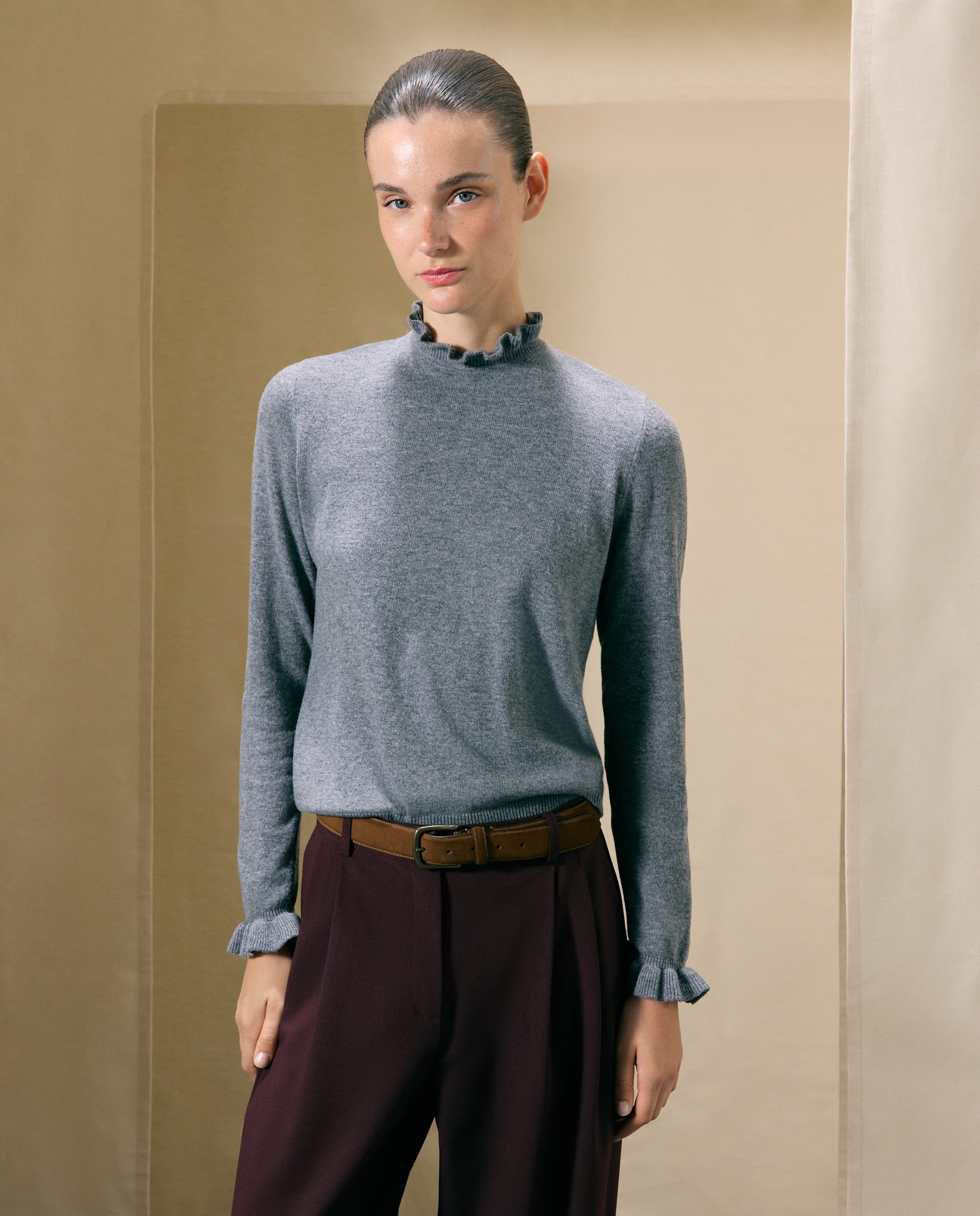 Jersey de mujer con cuello caja y volantes - Woman El Corte Inglés - 820 Gris medio 820 Gris medio-1