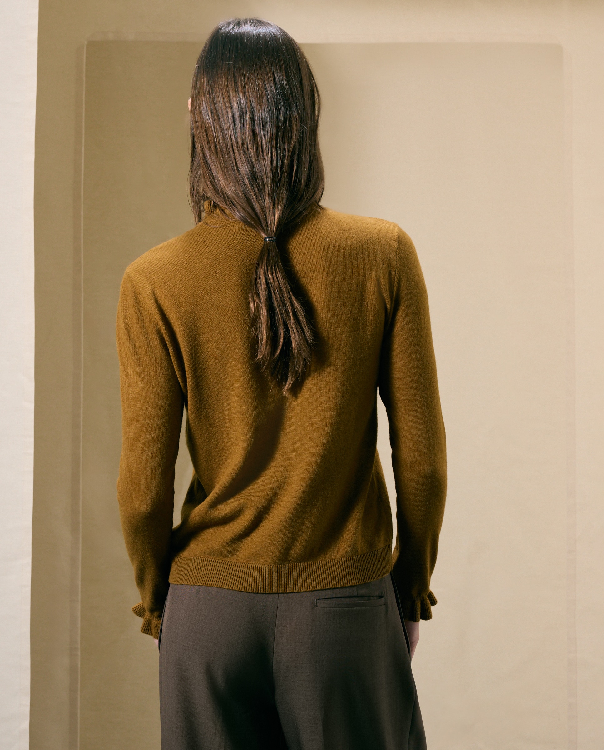 Jersey de mujer con cuello caja y volantes - Woman El Corte Inglés - 371 Aceite 371 Aceite-3