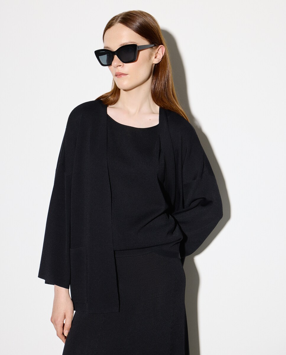 Casaco Liso de Viscose Preto-1