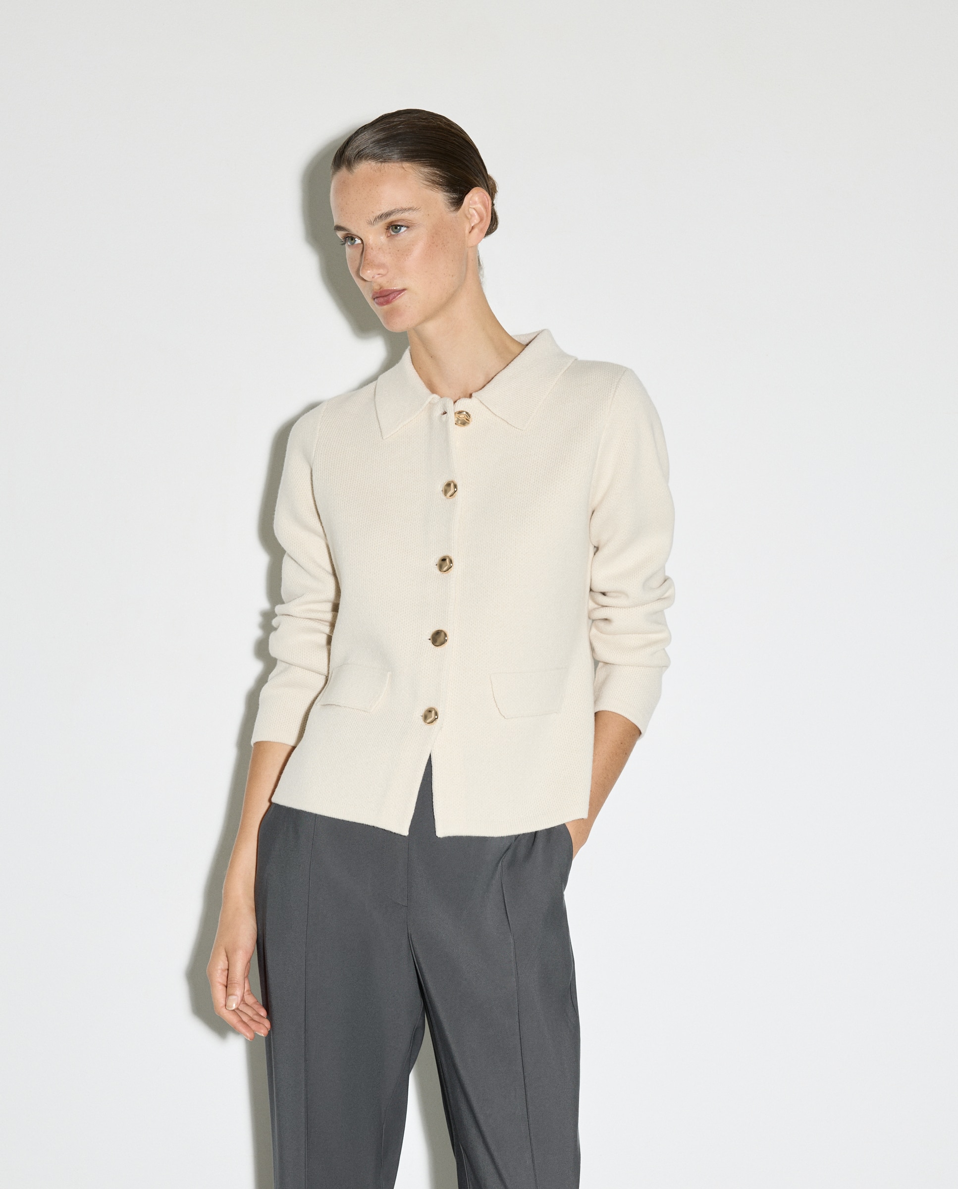 Casaco Cintado com Colarinho de Polo Cru-1