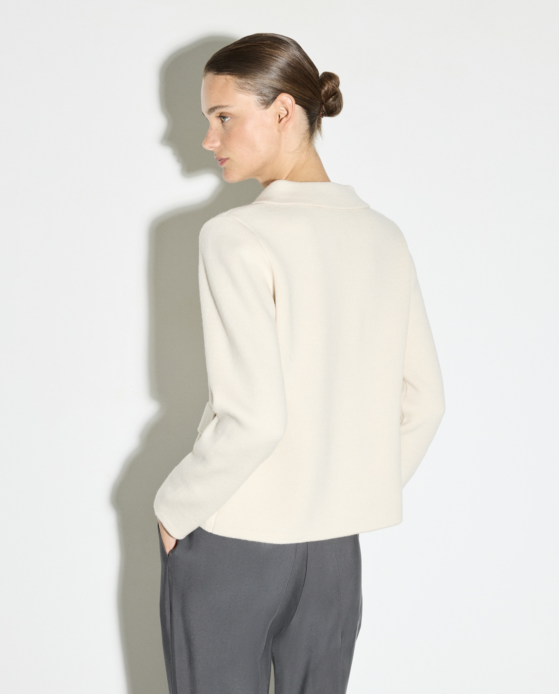 Casaco Cintado com Colarinho de Polo Cru-3