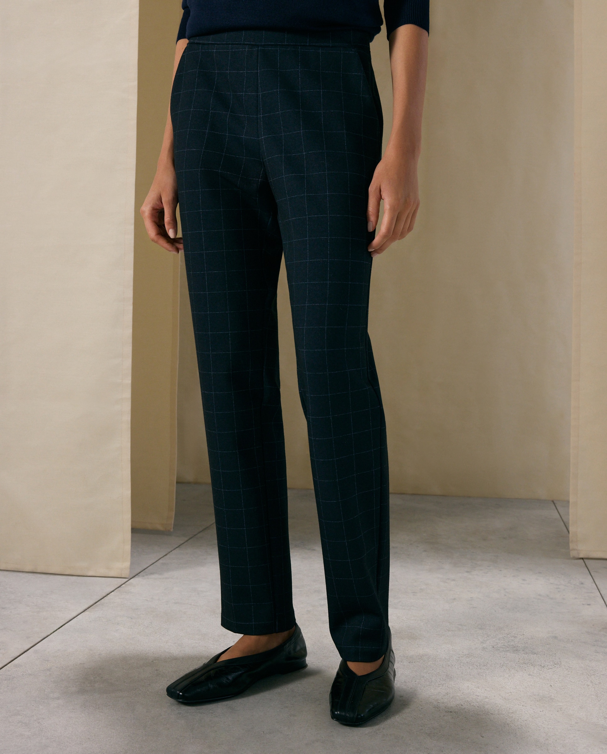 Pantalón semipitillo liso de mujer - Woman El Corte Inglés - Azul marino Azul marino-2