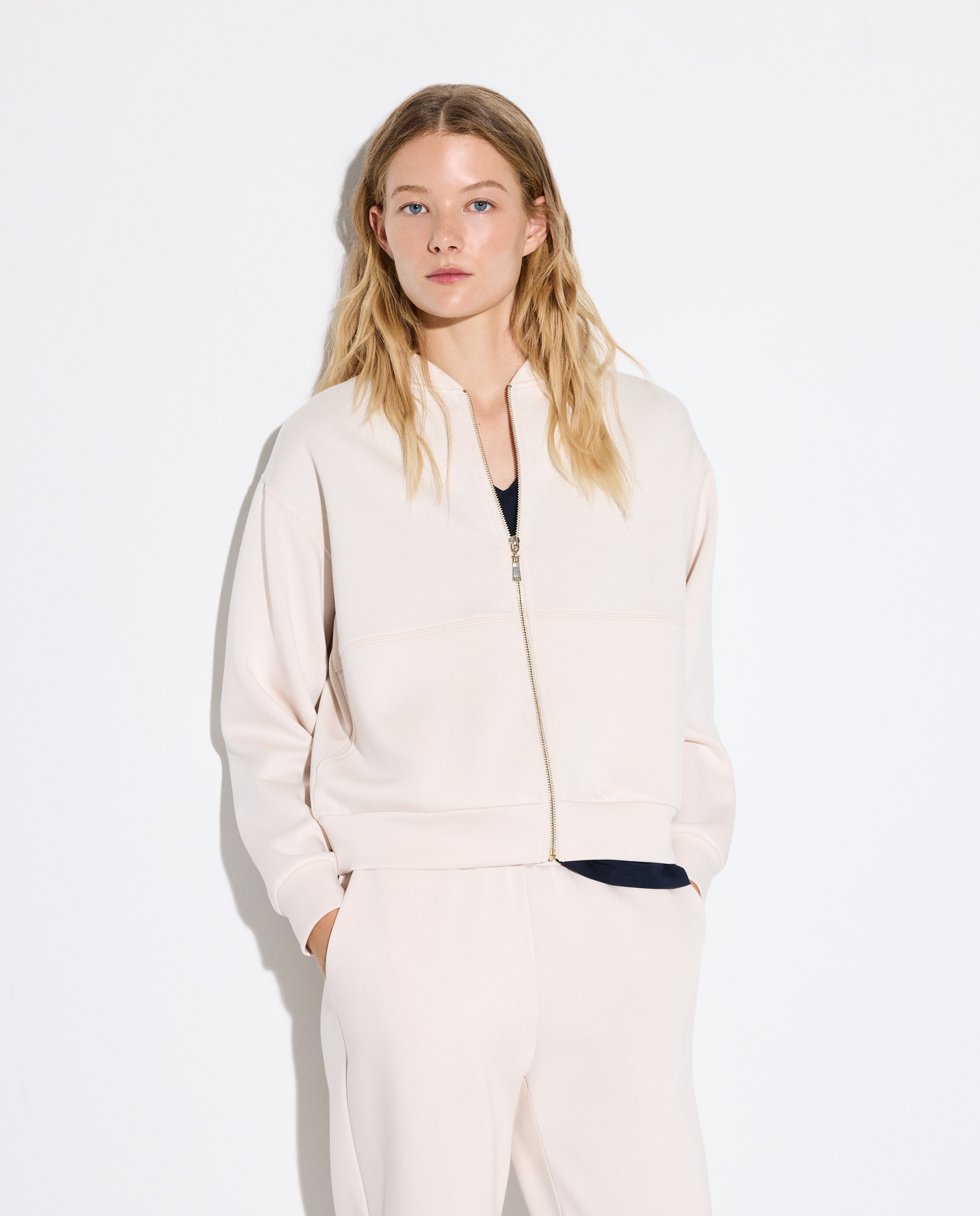 Sweatshirt Aberta Tipo Blusão Bomber de Cupro 120 Cru-1