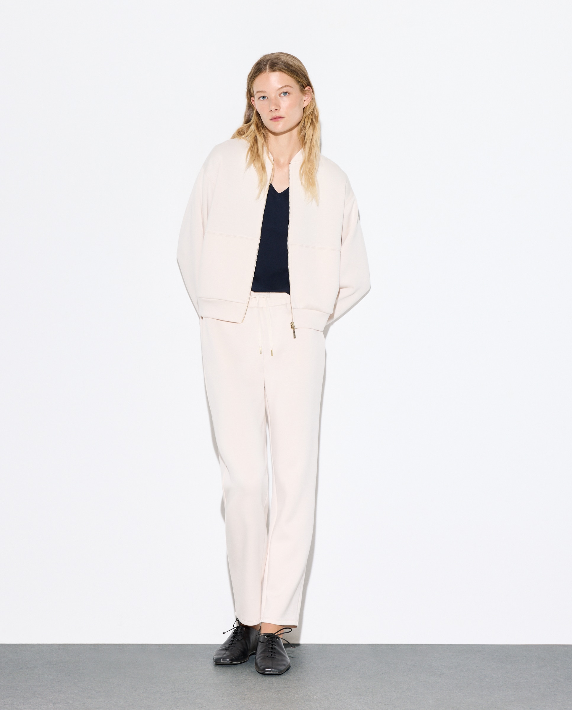Sweatshirt Aberta Tipo Blusão Bomber de Cupro 120 Cru-2