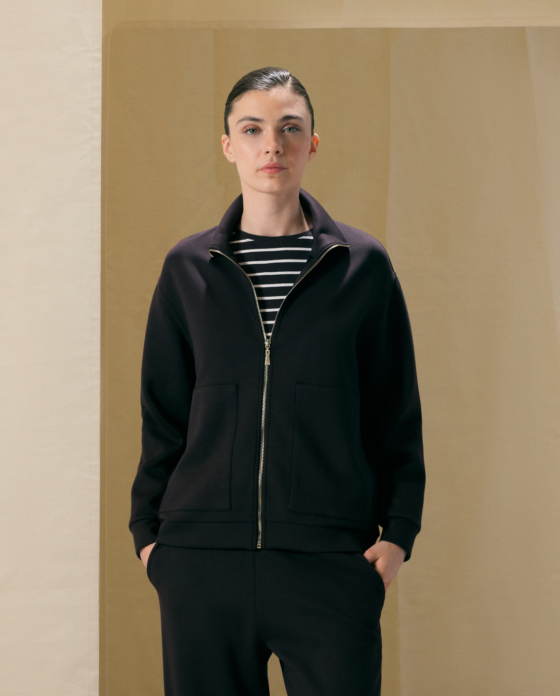 Imagem 0 de Sweatshirt em Cupro com Fecho de Correr