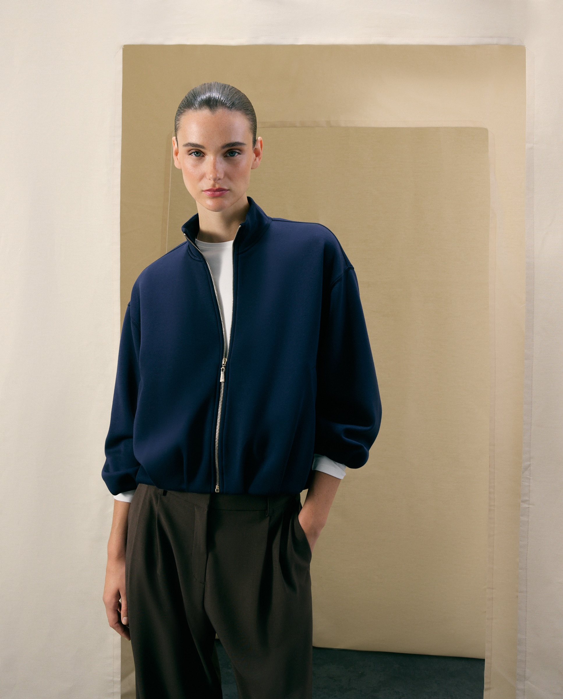 Sudadera con cremallera de mujer estilo bomber - Woman El Corte Inglés - Azul marino Azul marino-2