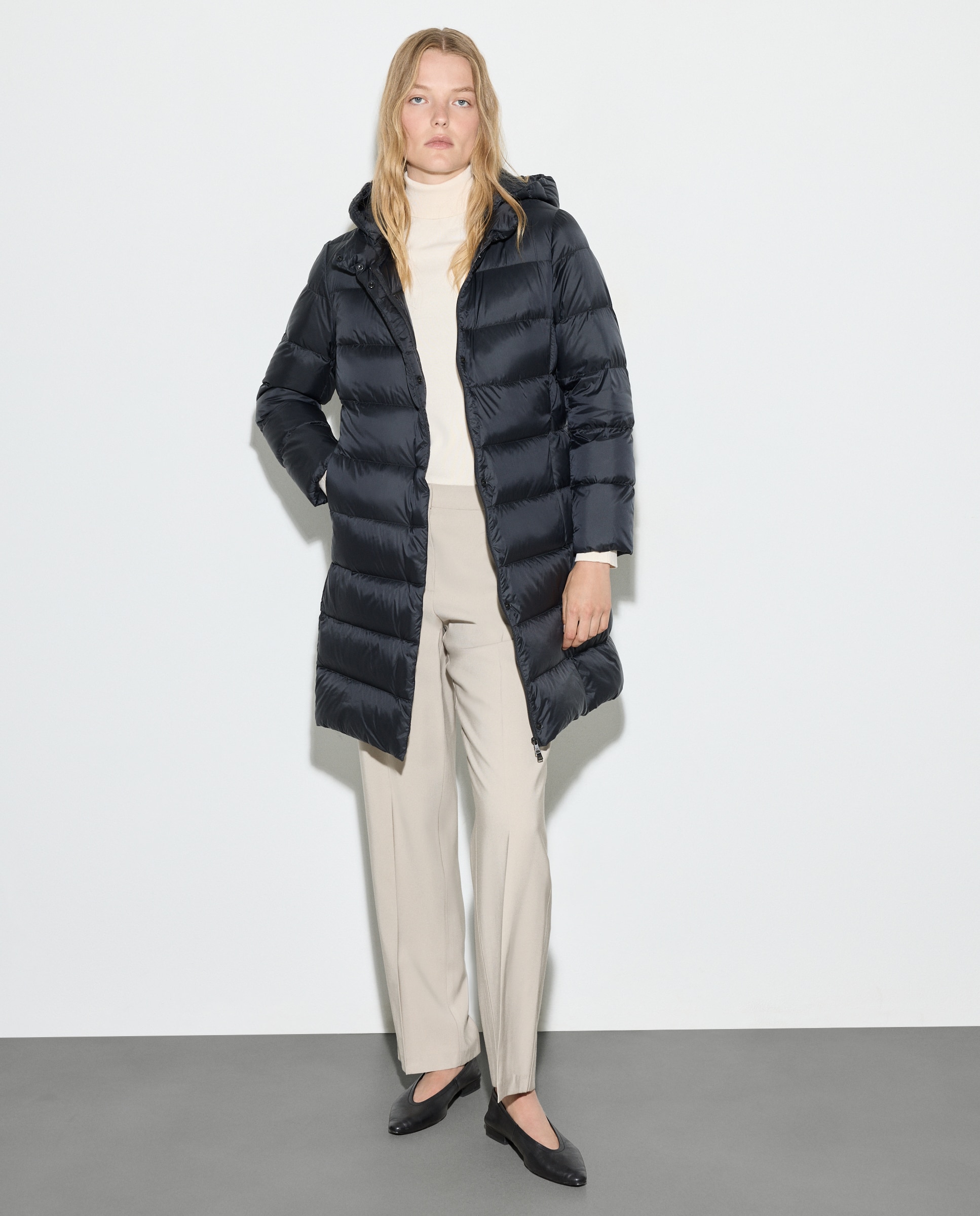 Sobretudo Comprido Liso Preto-1