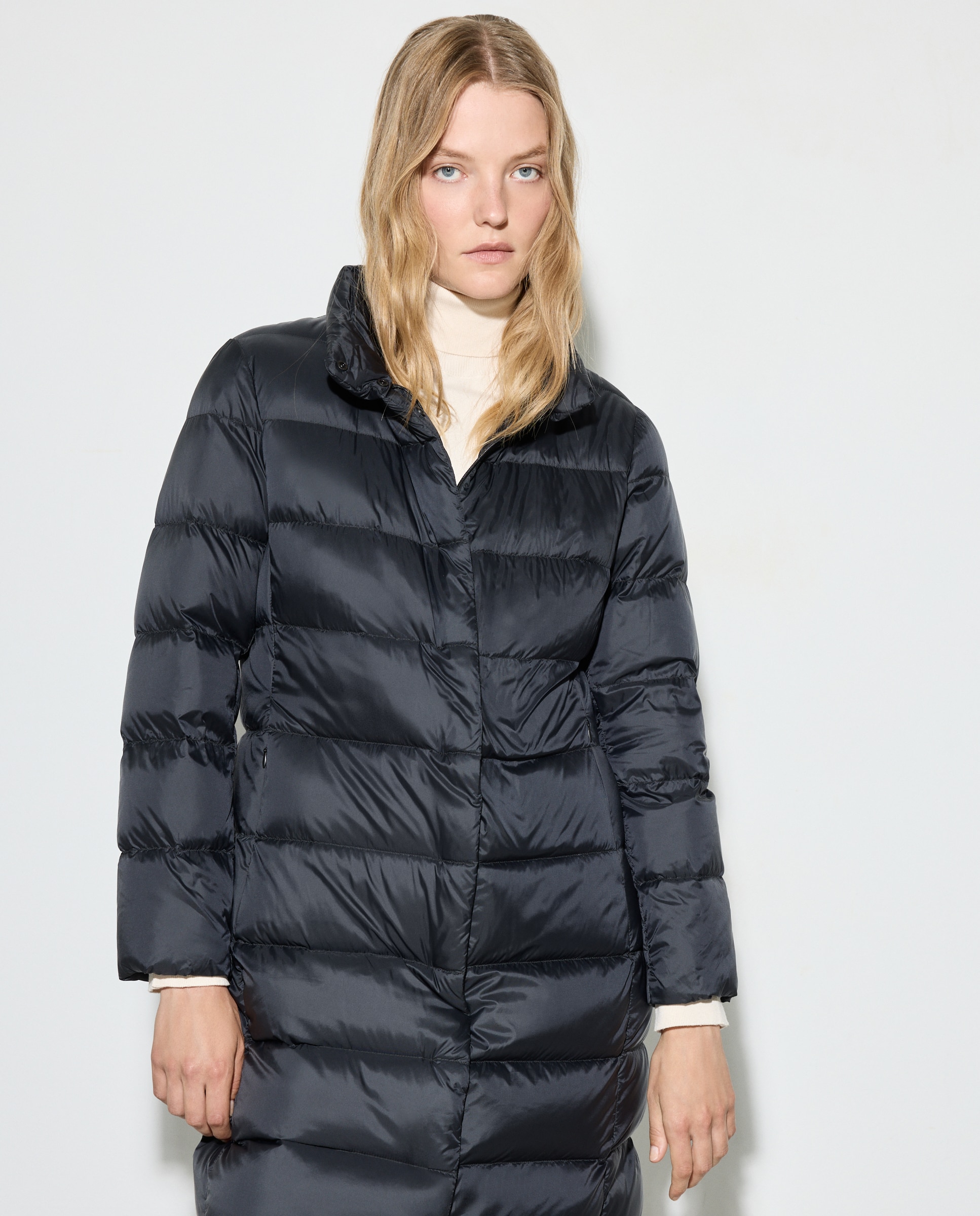 Sobretudo Comprido Liso Preto-4