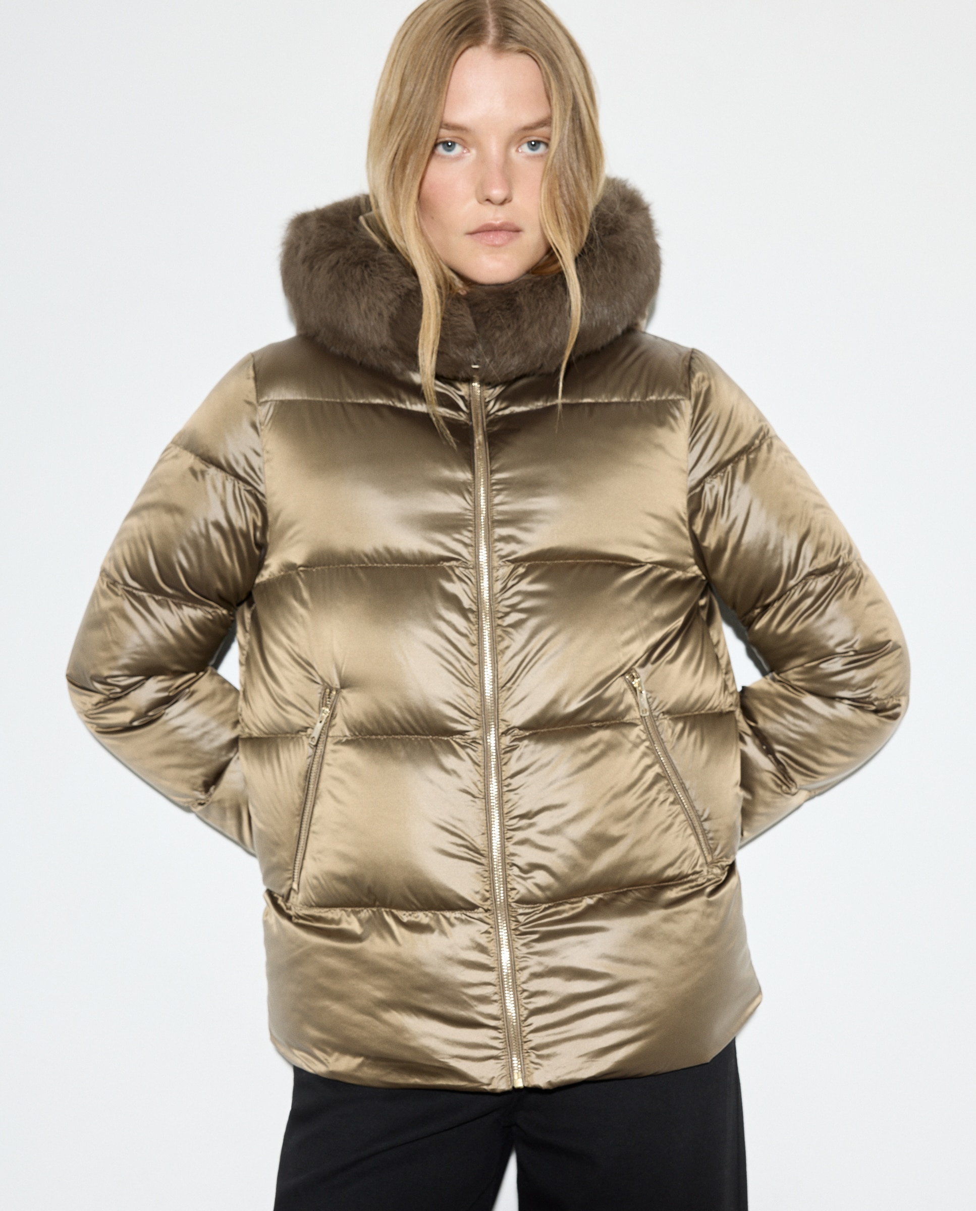 Sobretudo Curto Liso 391 Ouro Velho-2