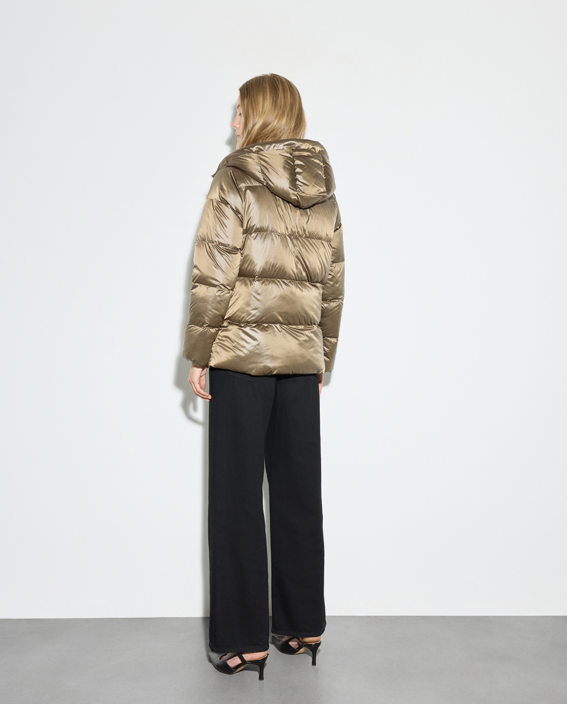 Sobretudo Curto Liso 391 Ouro Velho-3