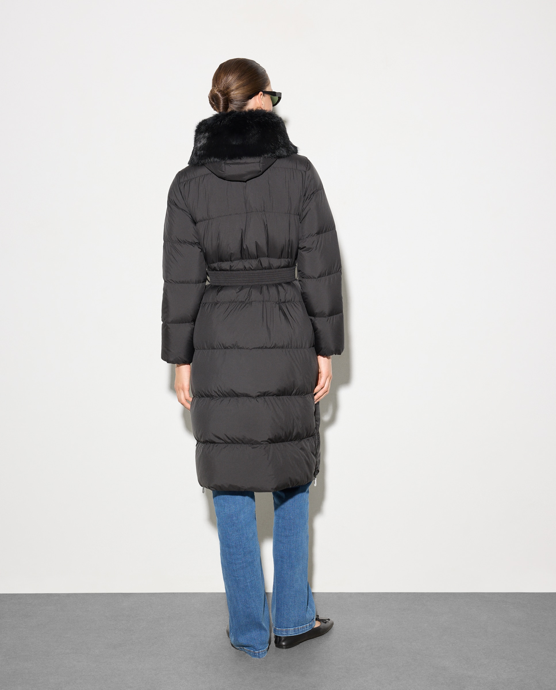 Blusão Acolchoado Comprido Liso Preto-4