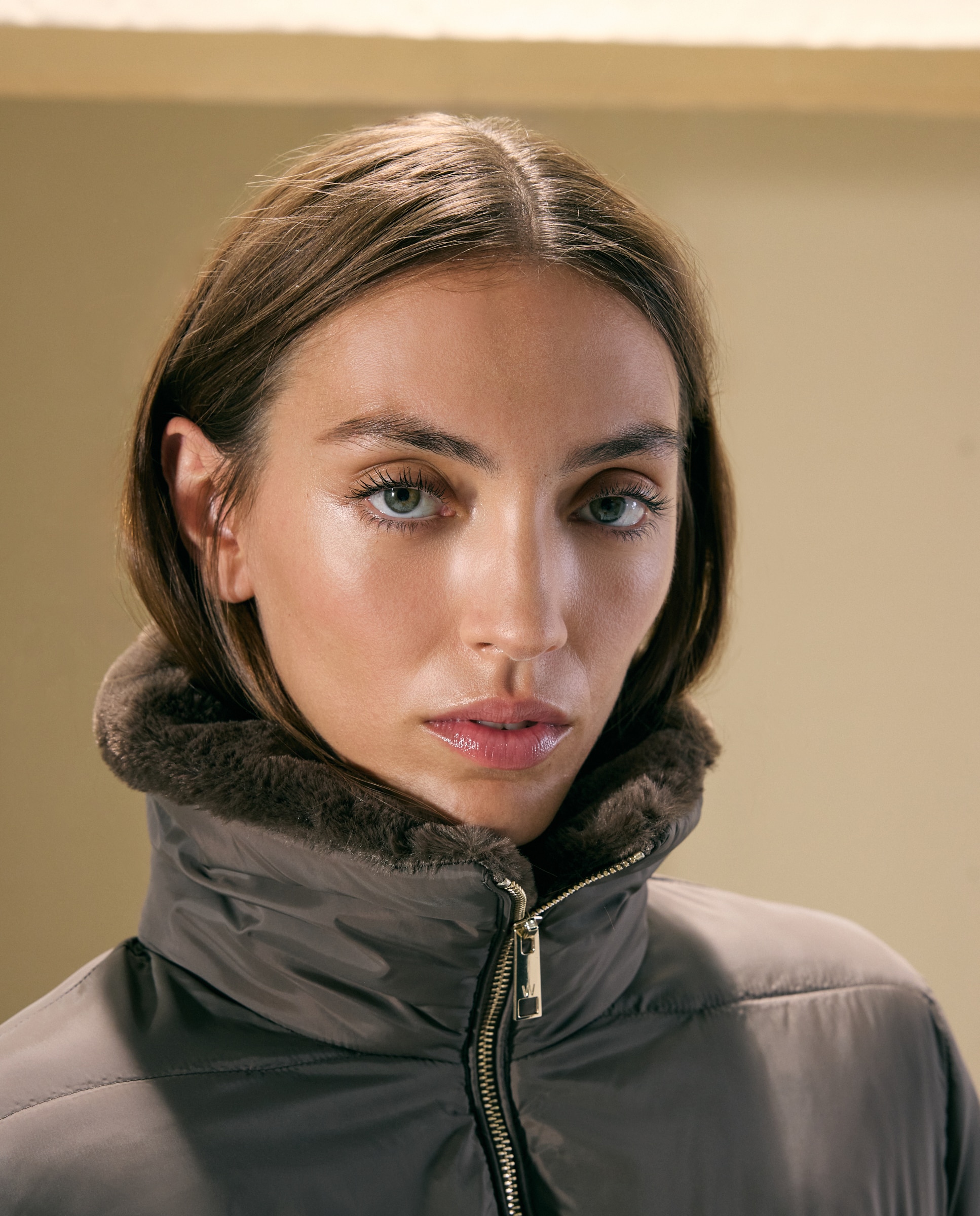 Abrigo de mujer acolchado de pelo - Woman El Corte Inglés - Visón oscuro Visón oscuro-3