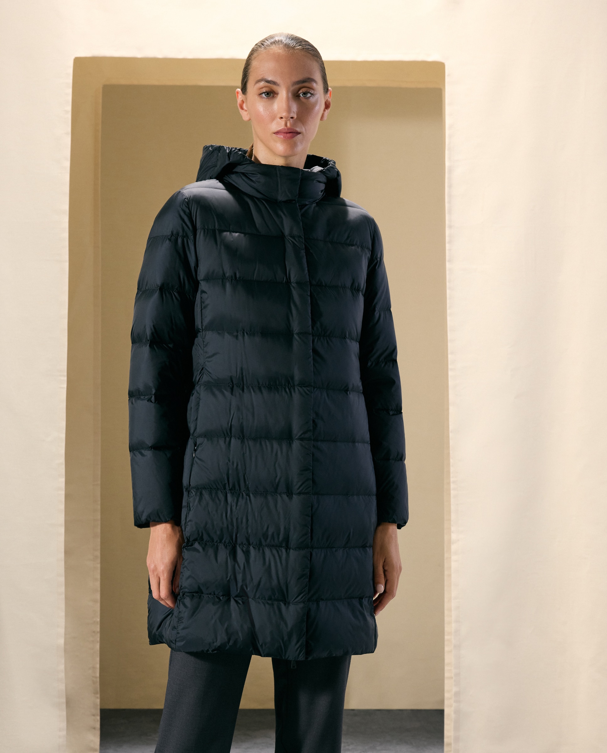 Parka larga ultraligera de mujer - Woman El Corte Inglés - Negro Negro-1