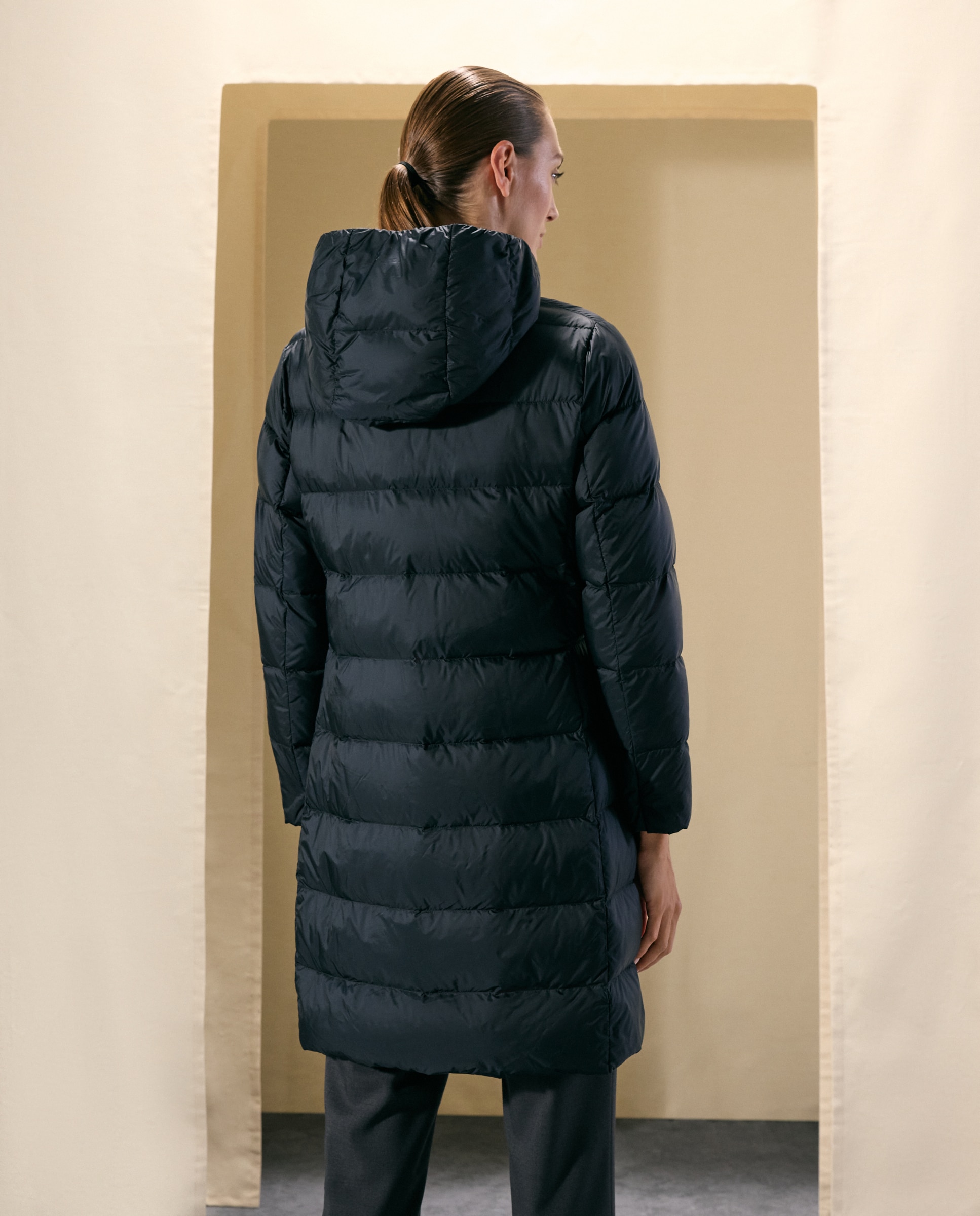 Parka larga ultraligera de mujer - Woman El Corte Inglés - Negro Negro-4