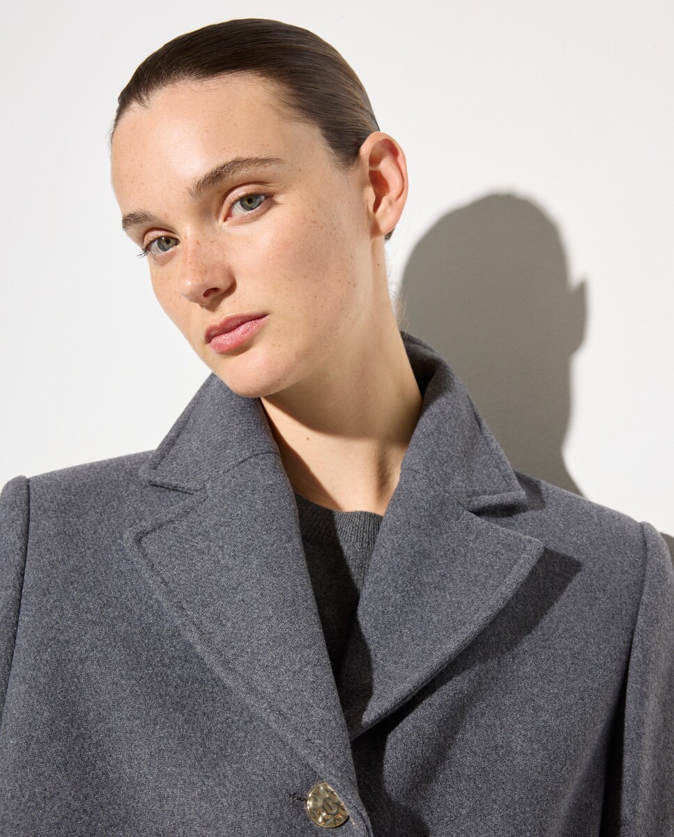 Sobretudo Tipo Alfaiate com Pelo e Botão Dourado 820 Cinzento Médio-2