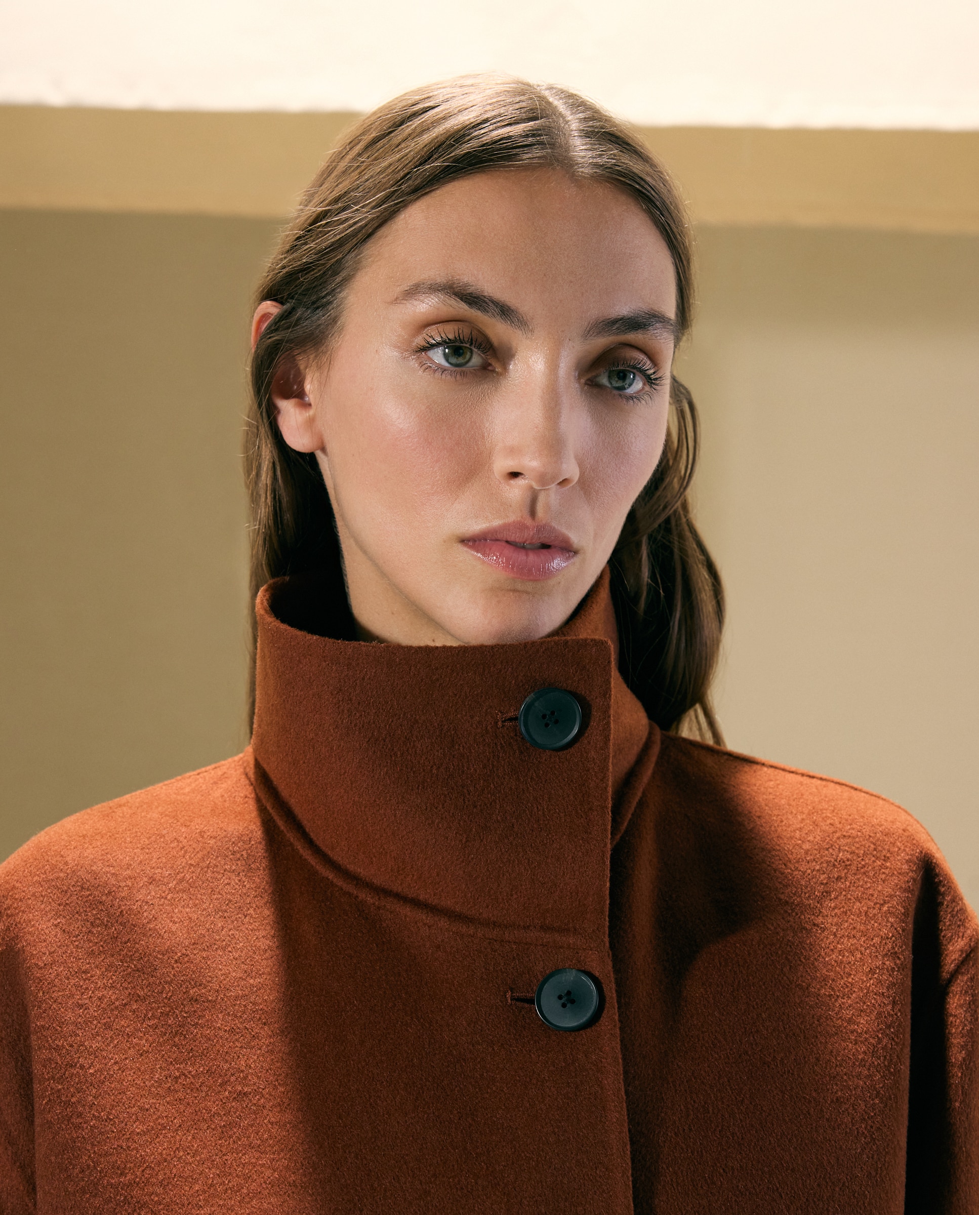 Abrigo de mujer corto con cuello chimenea - Woman El Corte Inglés - 790 Bronce 790 Bronce-3