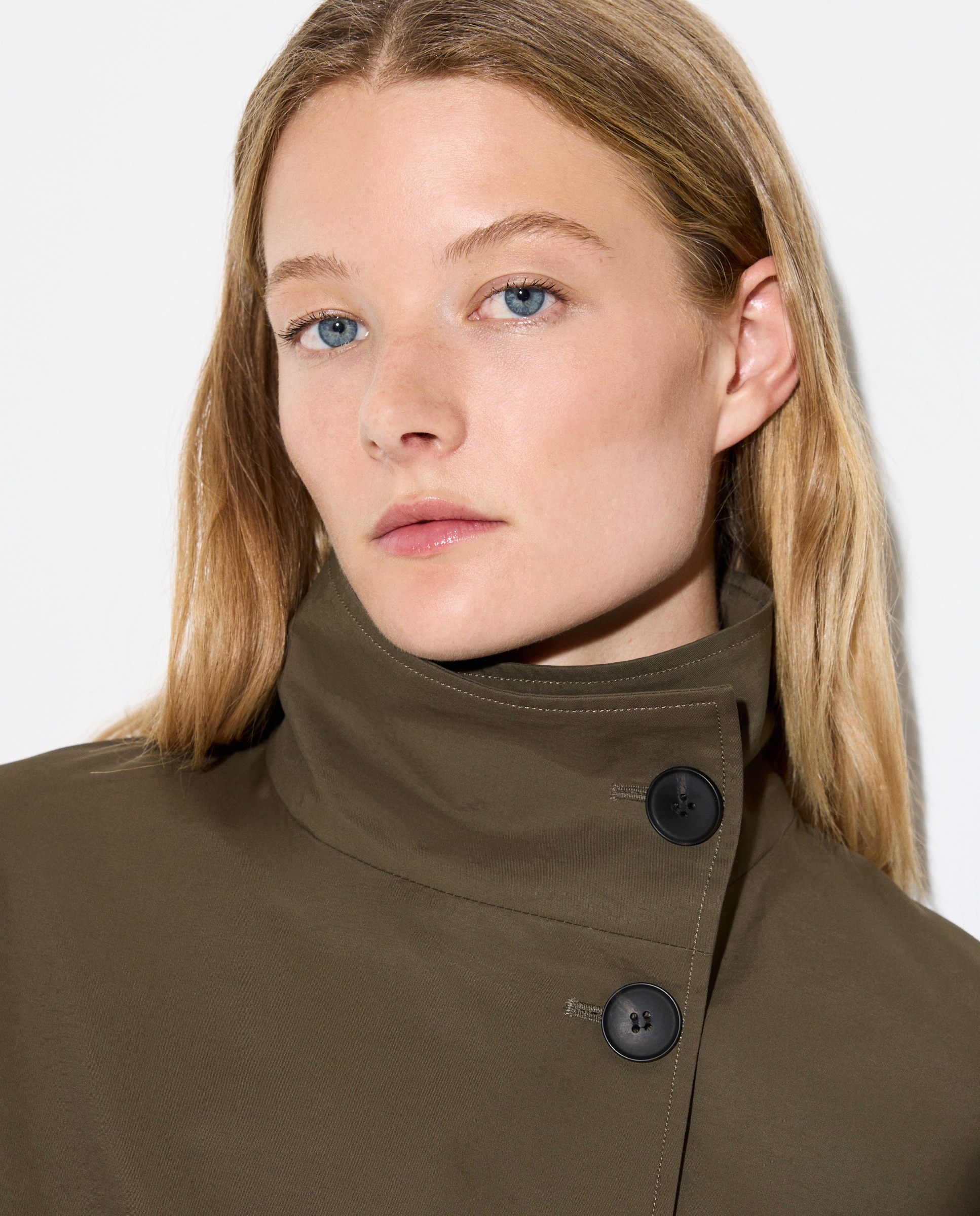 Impermeável Curto Liso 520 Caqui-3