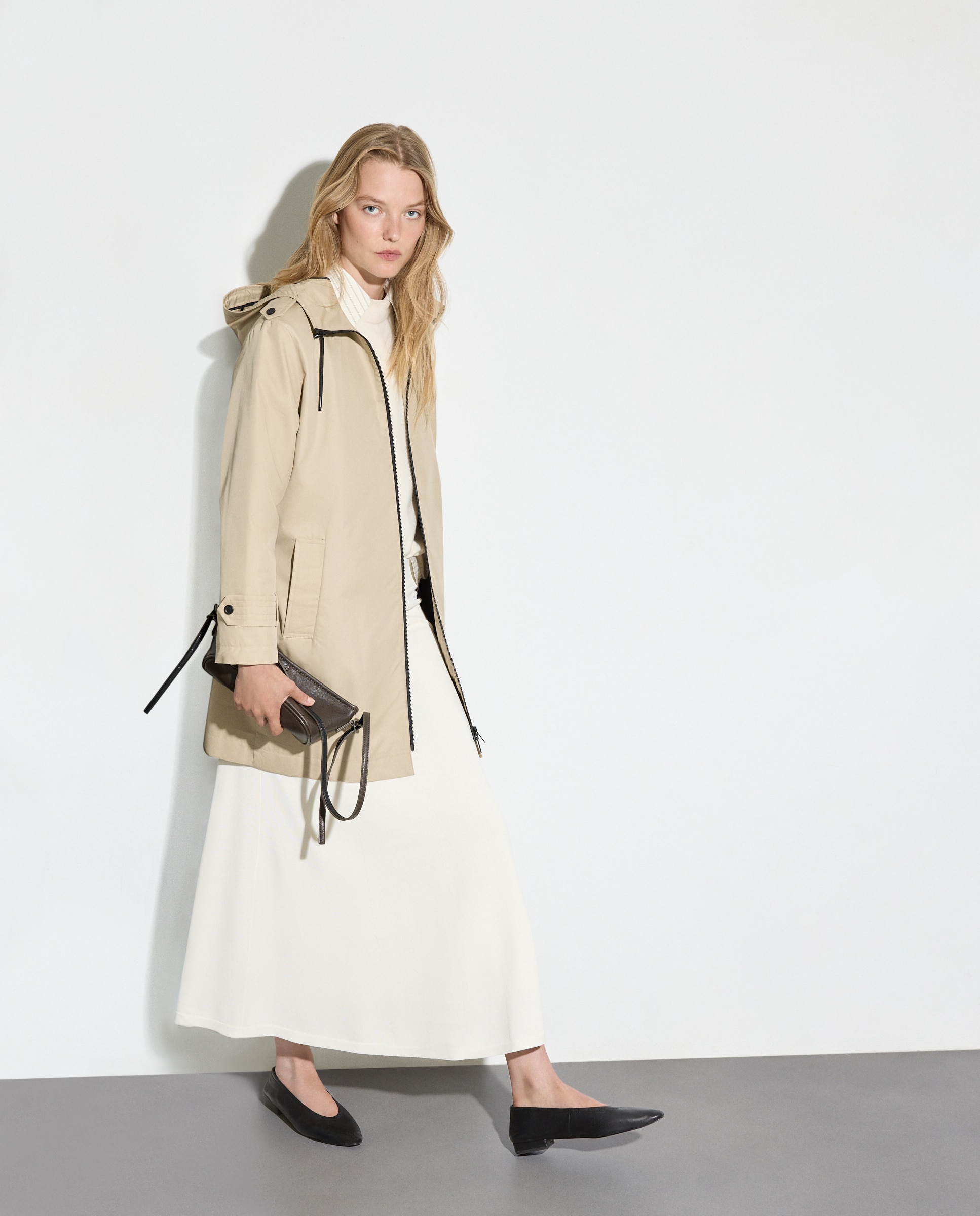 Impermeável Liso Curto Bege-2