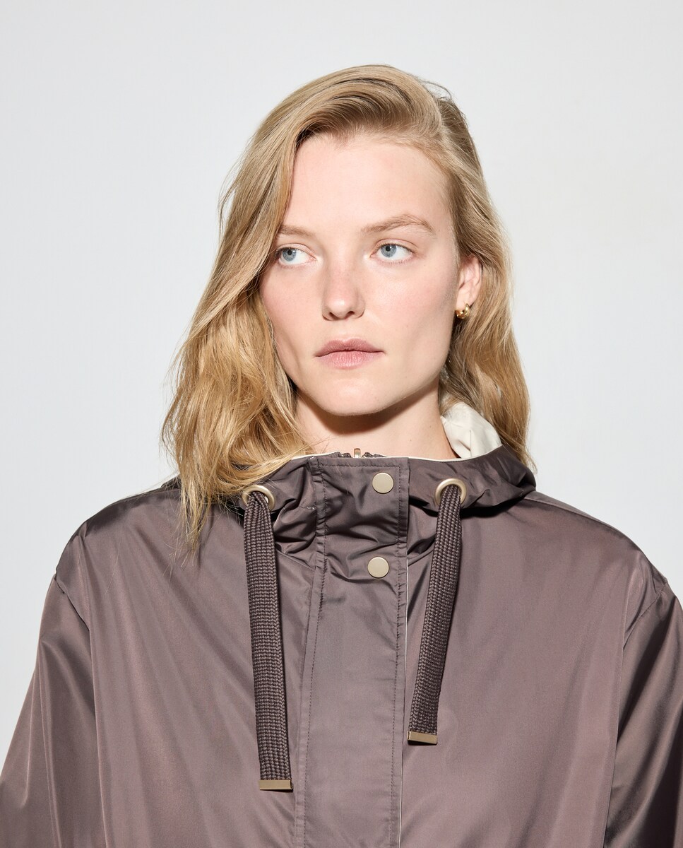 Impermeável Liso Curto Castanho-3