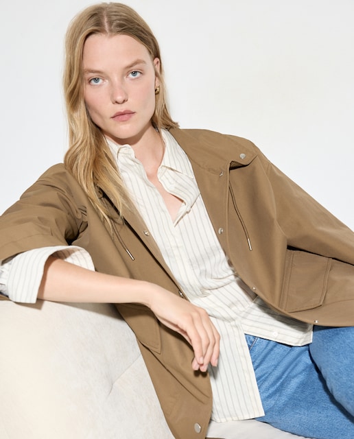 Imagem 0 de Impermeável Liso Curto