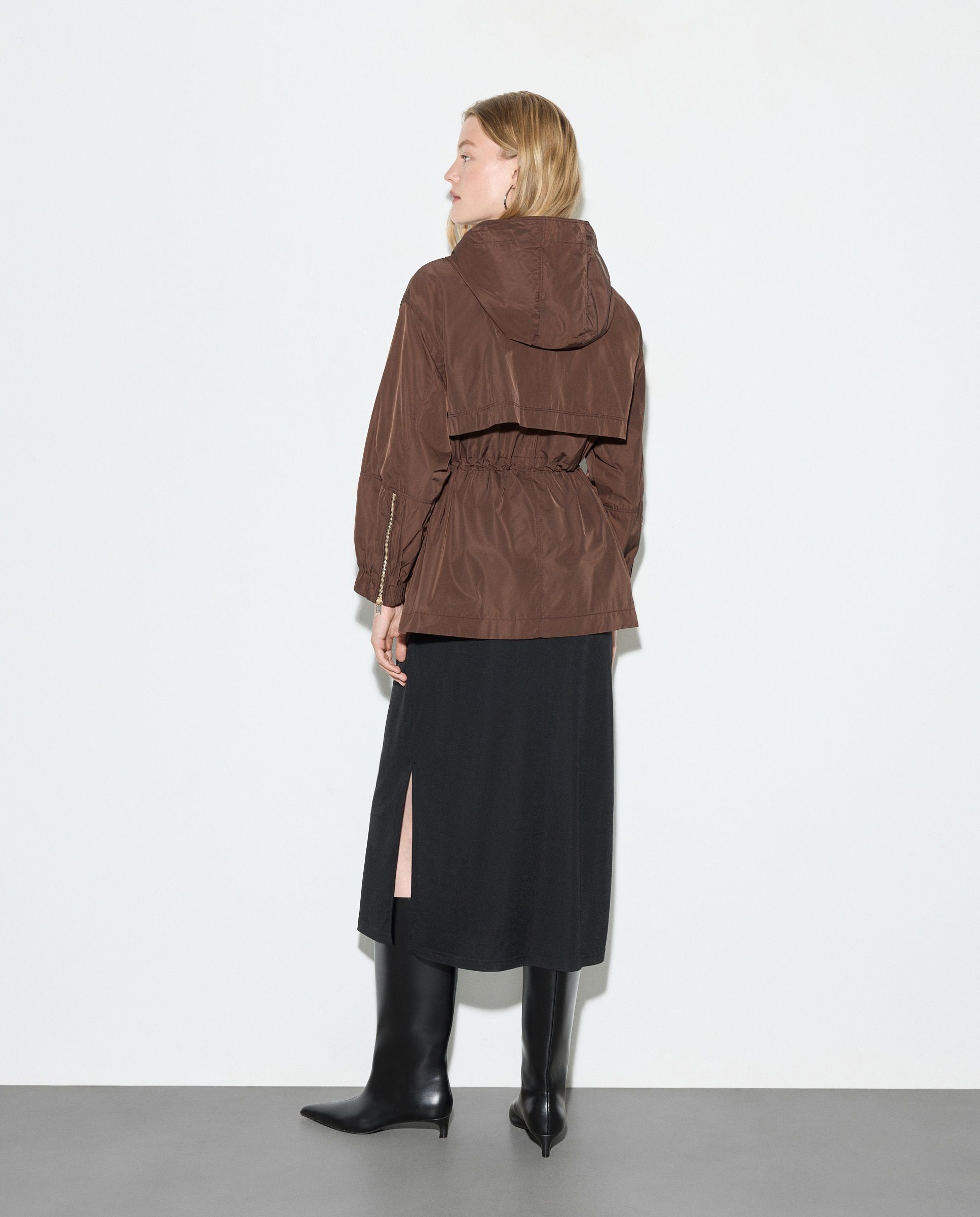 Impermeável Liso Comprido Castanho-3