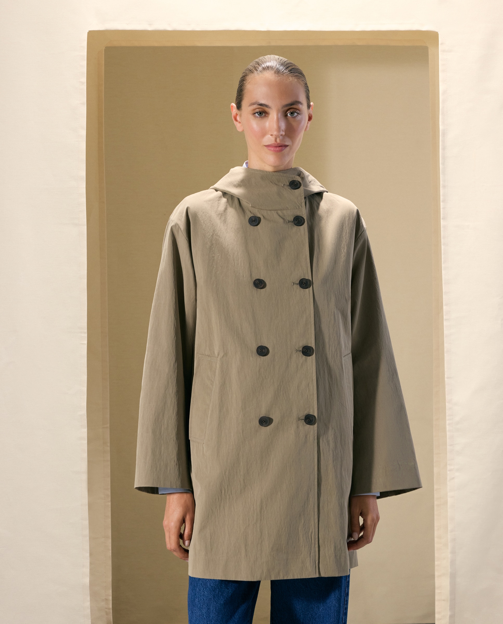 Gabardine Comprida com Capuz 520 Caqui-2