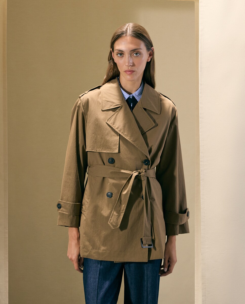 Imagen 0 de Parka de mujer tipo trench con cinturón Toffee
