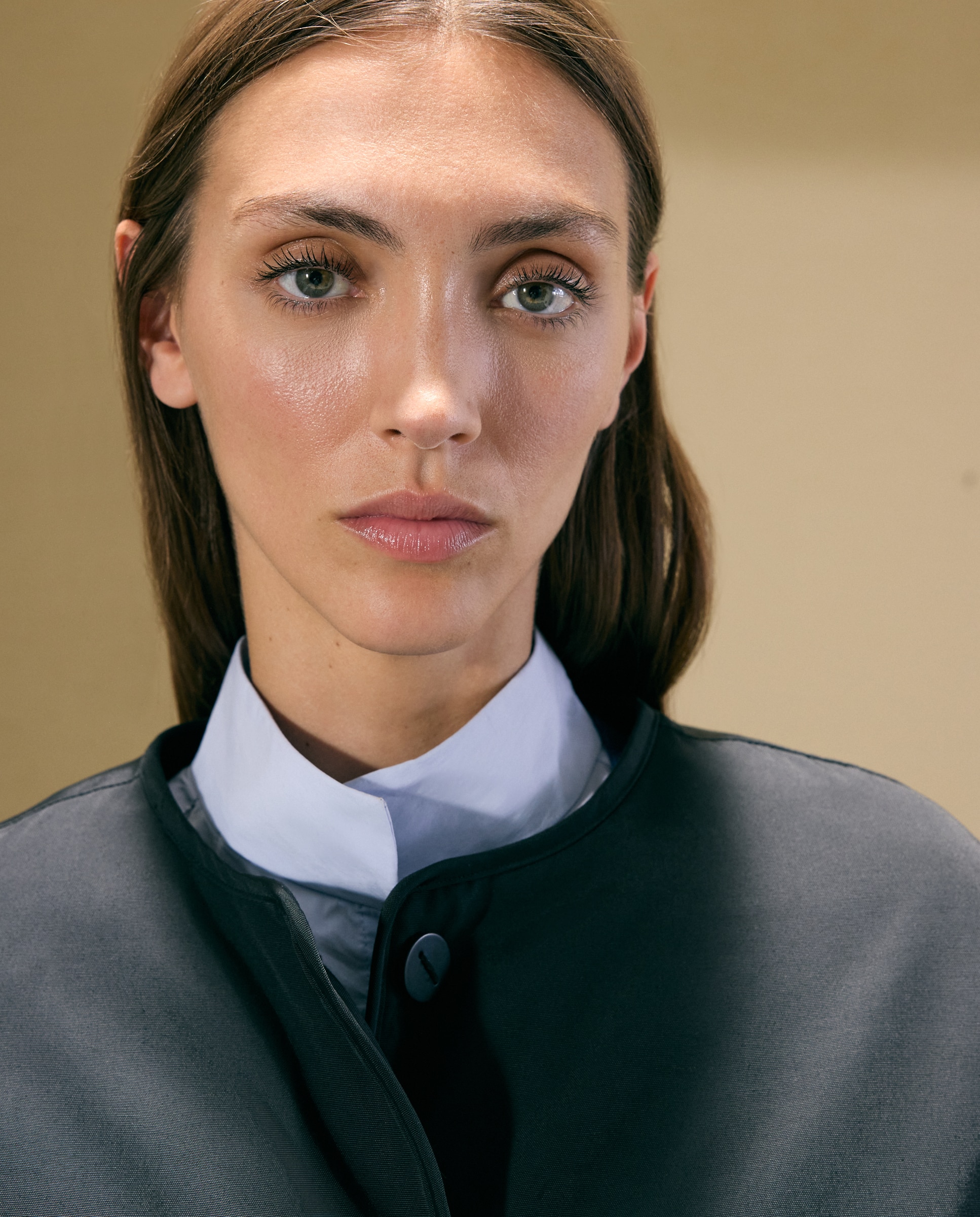 Parka de mujer con capucha y detalles a contraste - Woman El Corte Inglés - Negro Negro-4