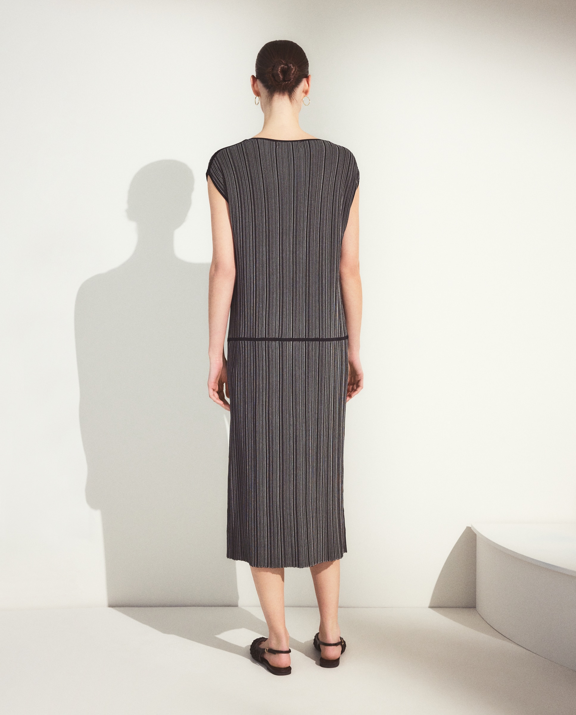 Vestido recto sin mangas tricot - Woman El Corte Inglés - Marrón Negro-4
