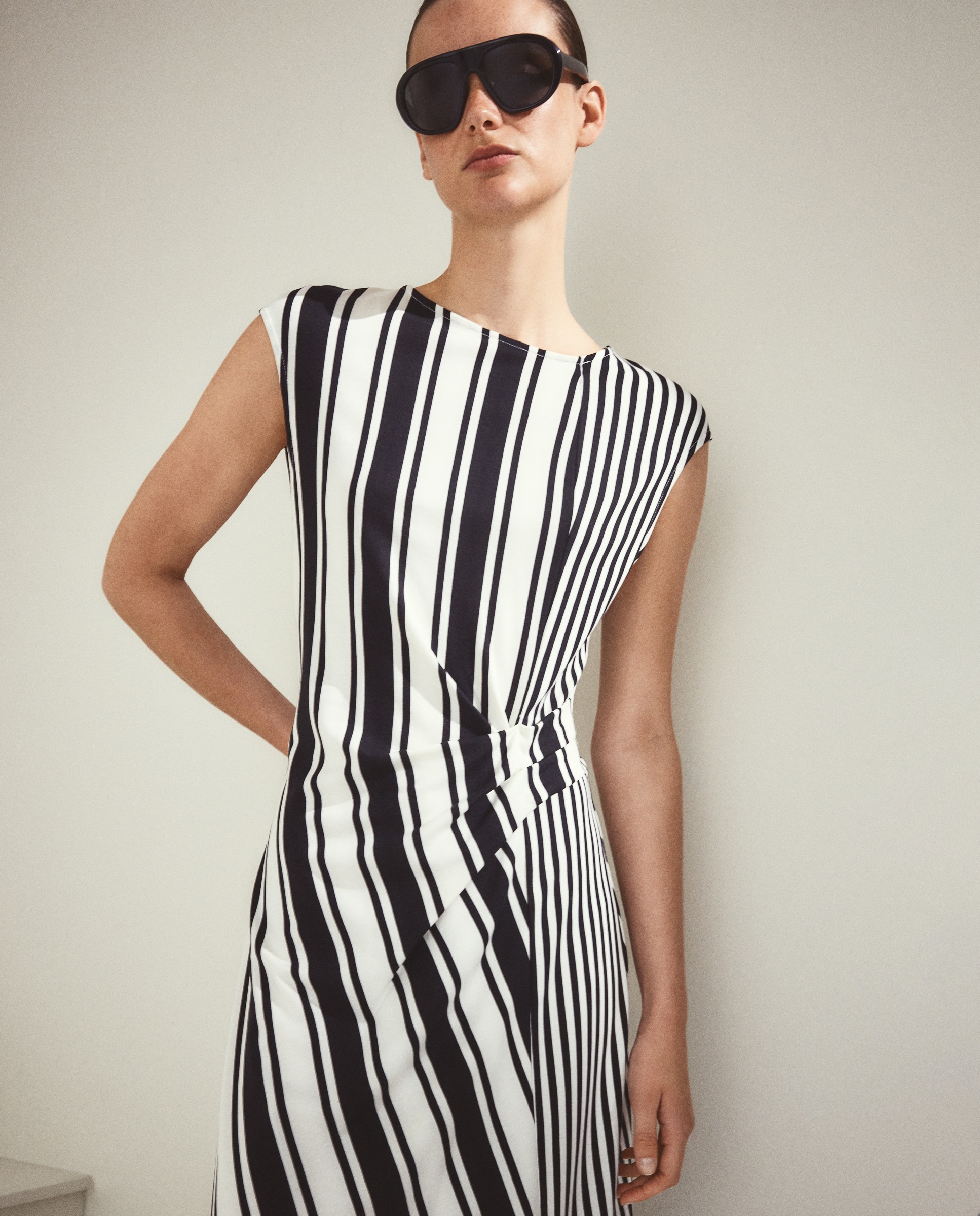 Vestido drapeado circular - Woman El Corte Inglés - Negro Negro-4