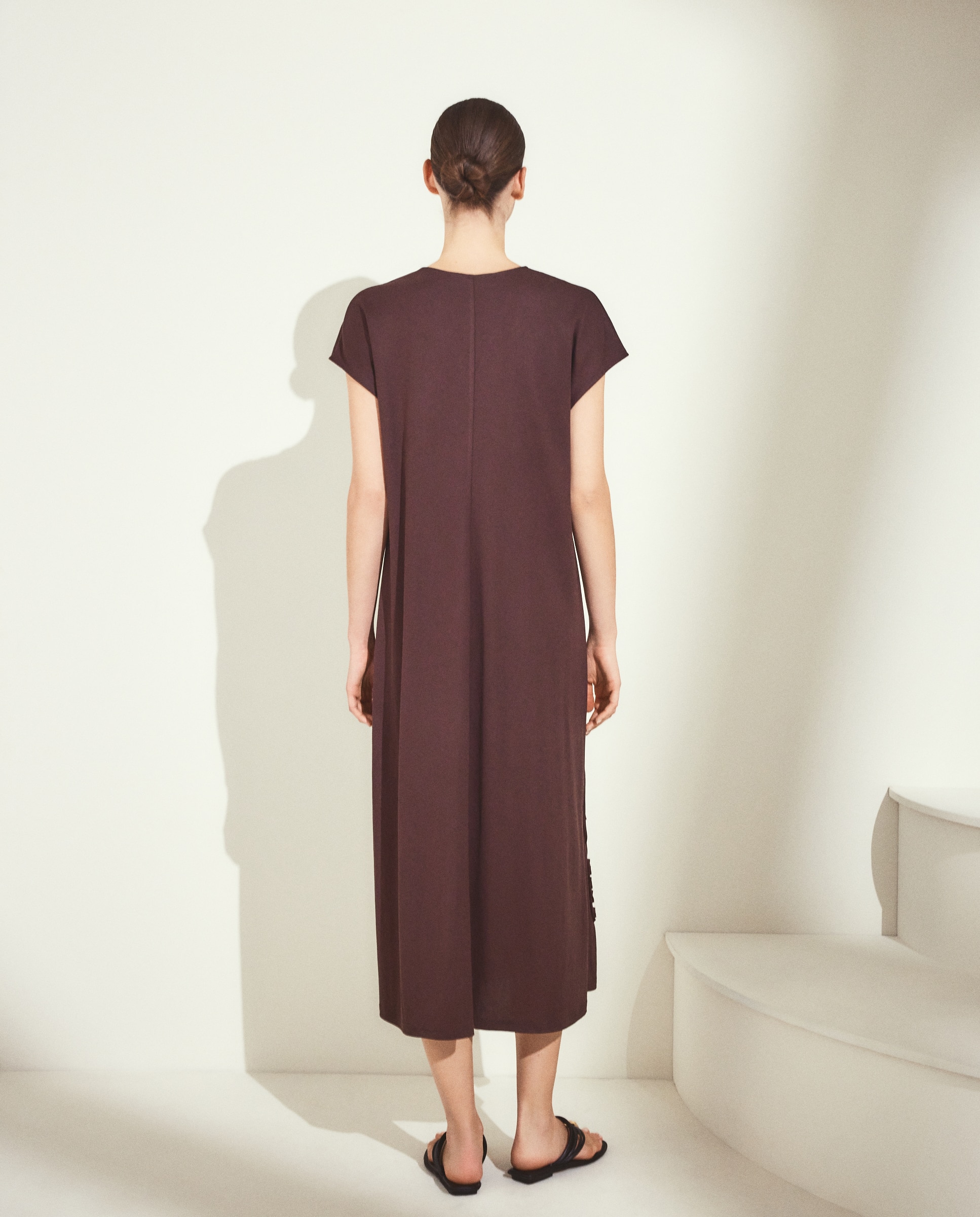Vestido de mujer con manga corta y cuello pico. - Woman El Corte Inglés - Marrón Marrón-3