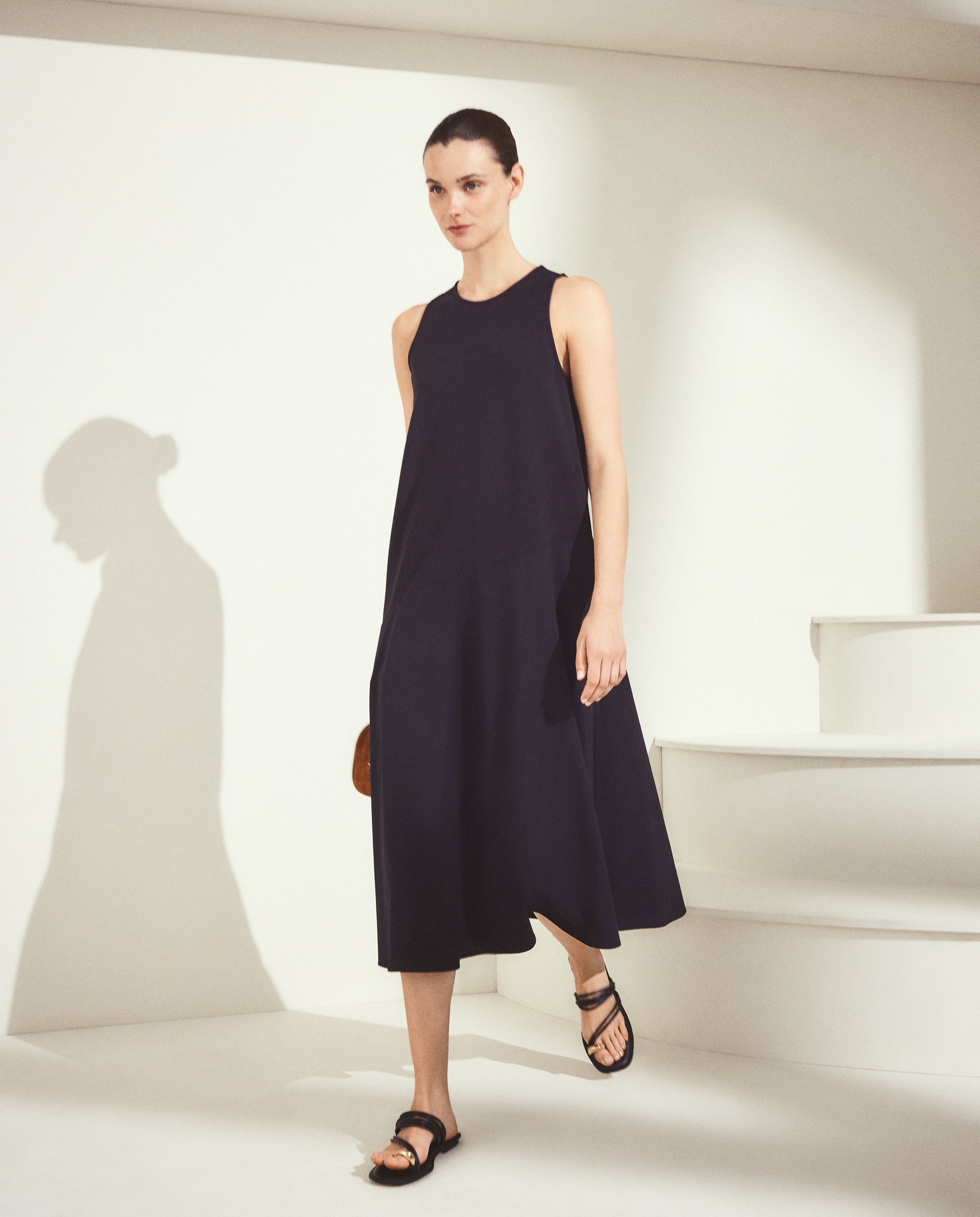 Vestido Combinado Circular Preto-1