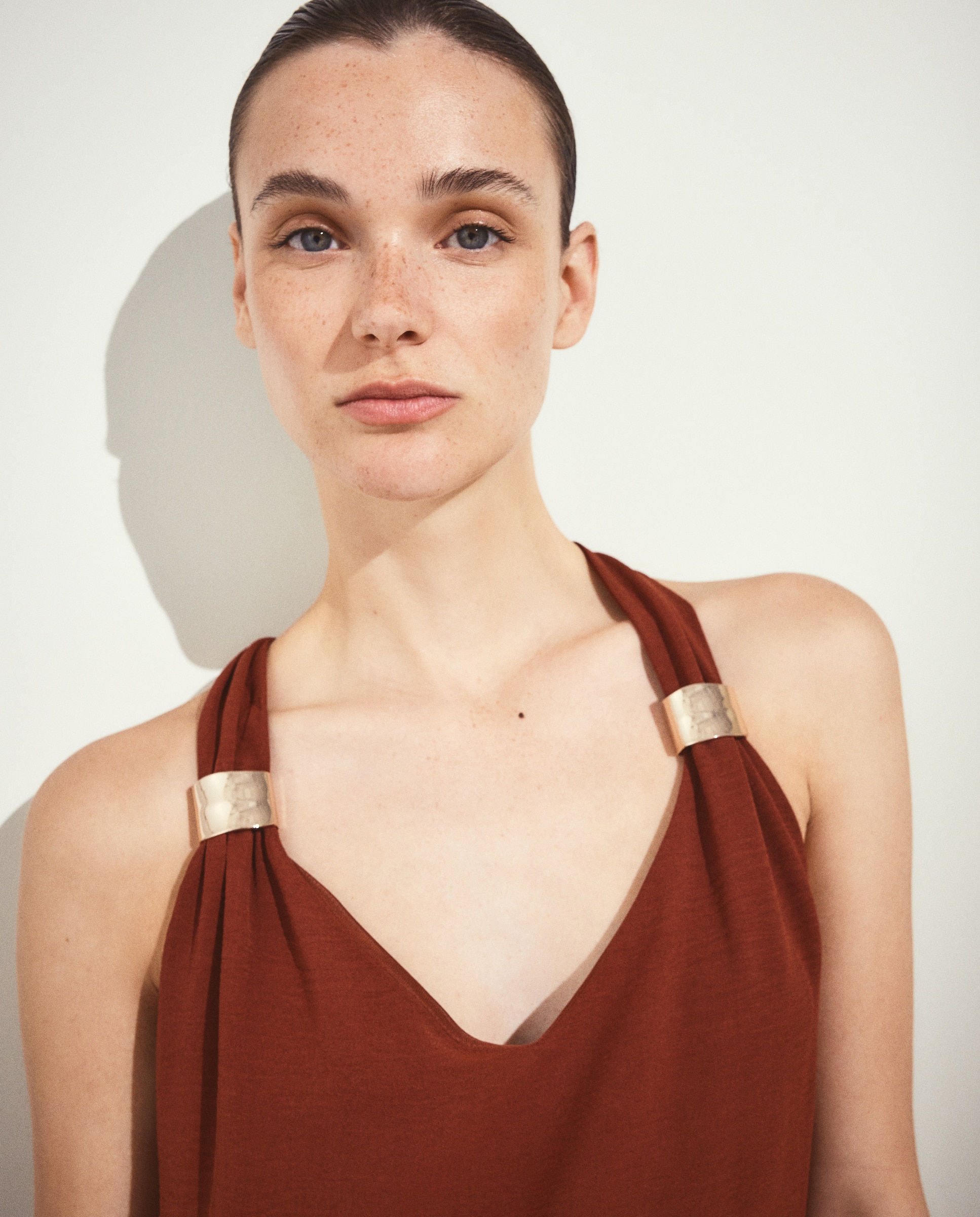 Imagen 2 de Vestido liso sin mangas - Woman El Corte Inglés - 770 Terracota 770 Terracota