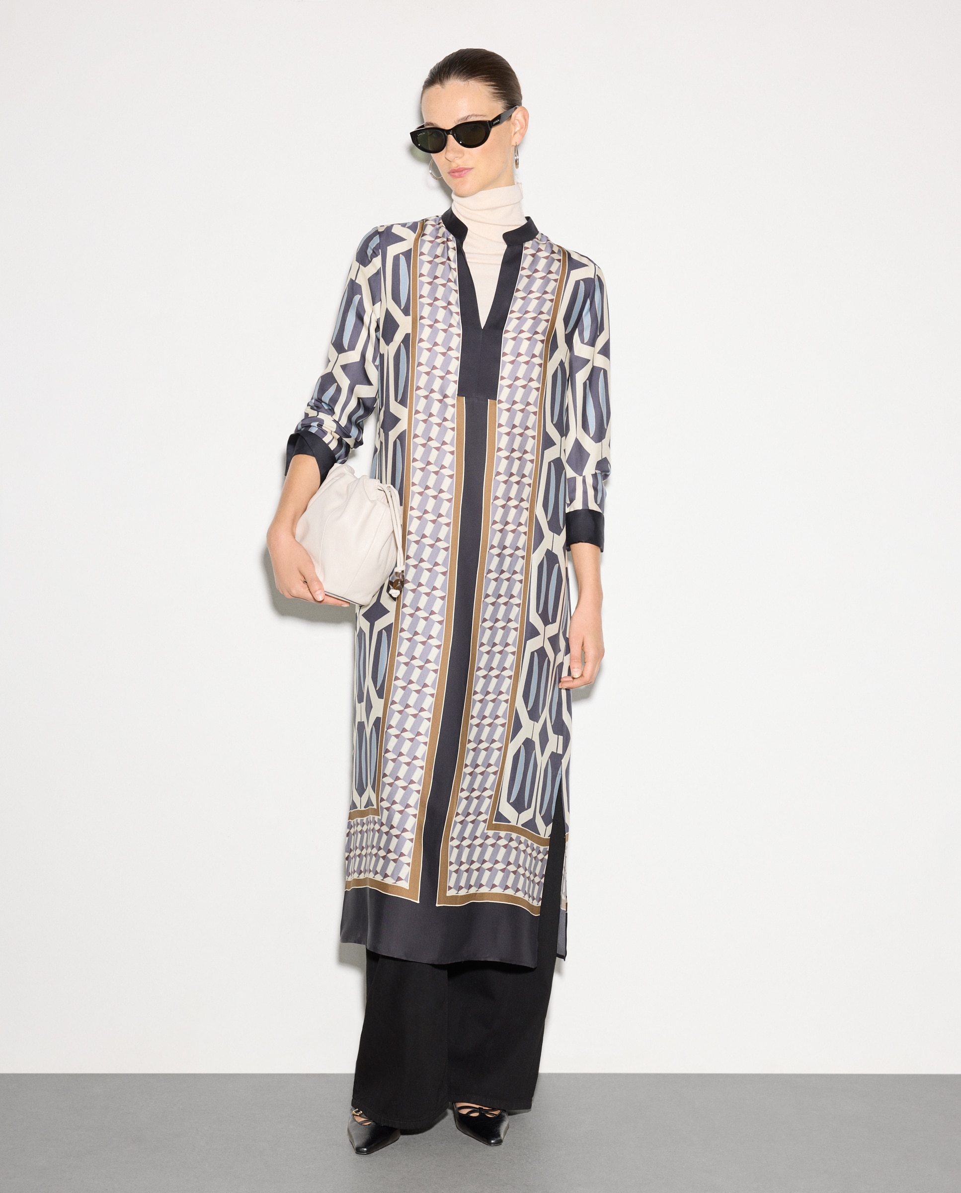 Vestido de Manga Comprida com Estampado Geométrico Preto-1