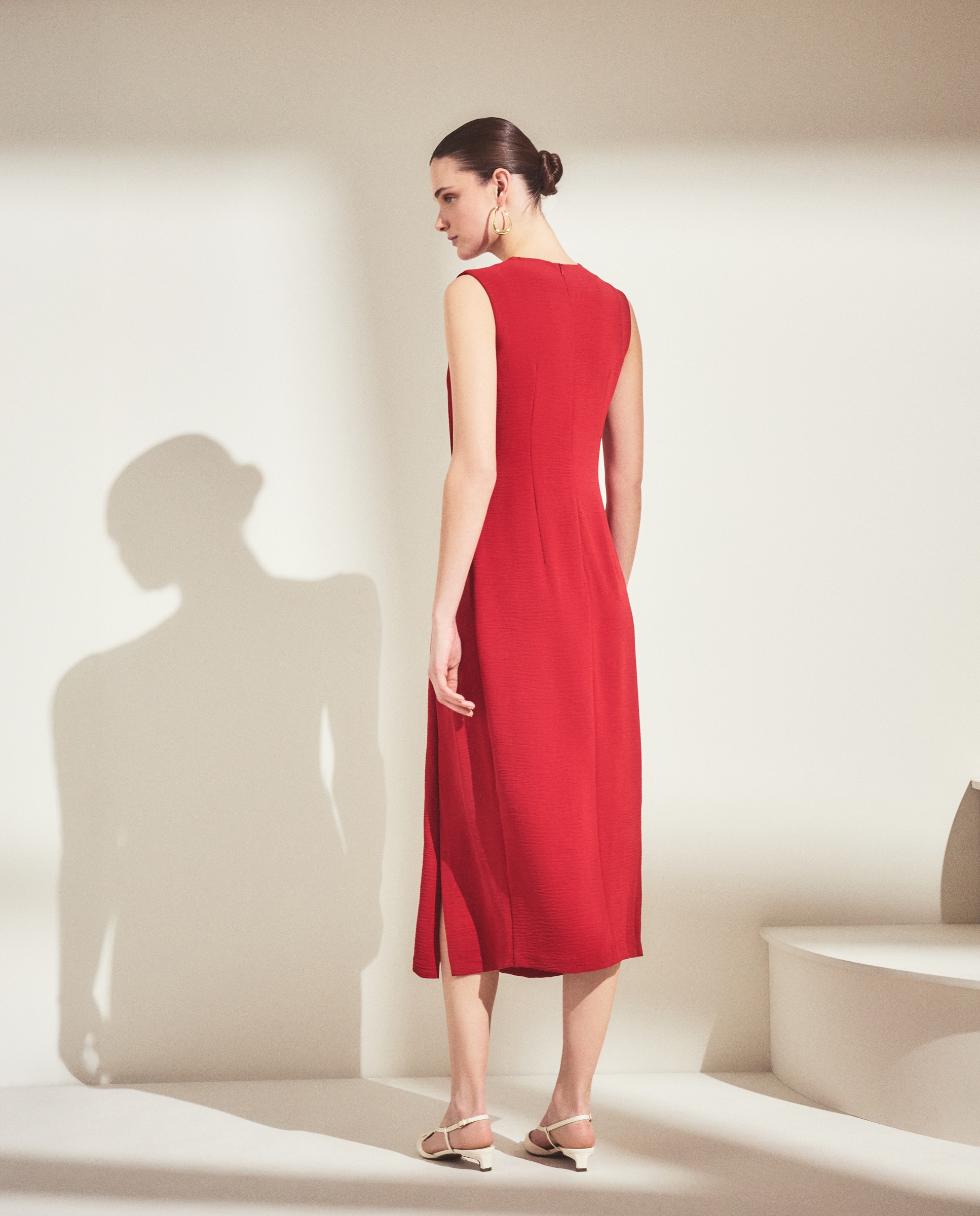 Vestido Liso sem Mangas com Fecho Metálico 600 Vermelho-3