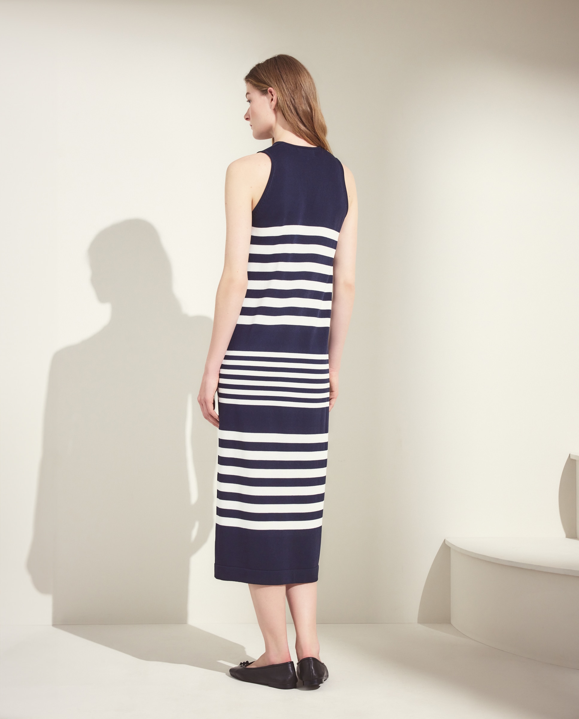 Vestido sem Mangas com Decote em Bico e Riscas de Tricot Azul-2